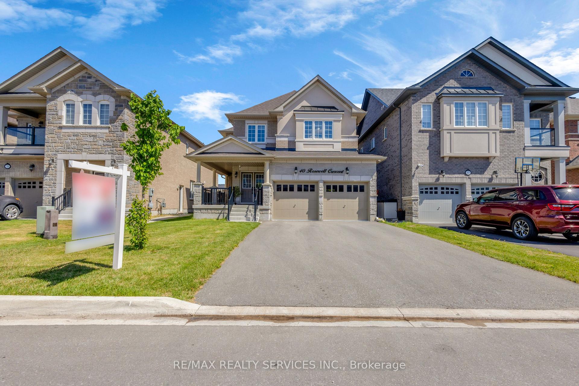 Photo 1 of 40 Rosewell Crescent, Halton Hills, Georgetown — HOMEH