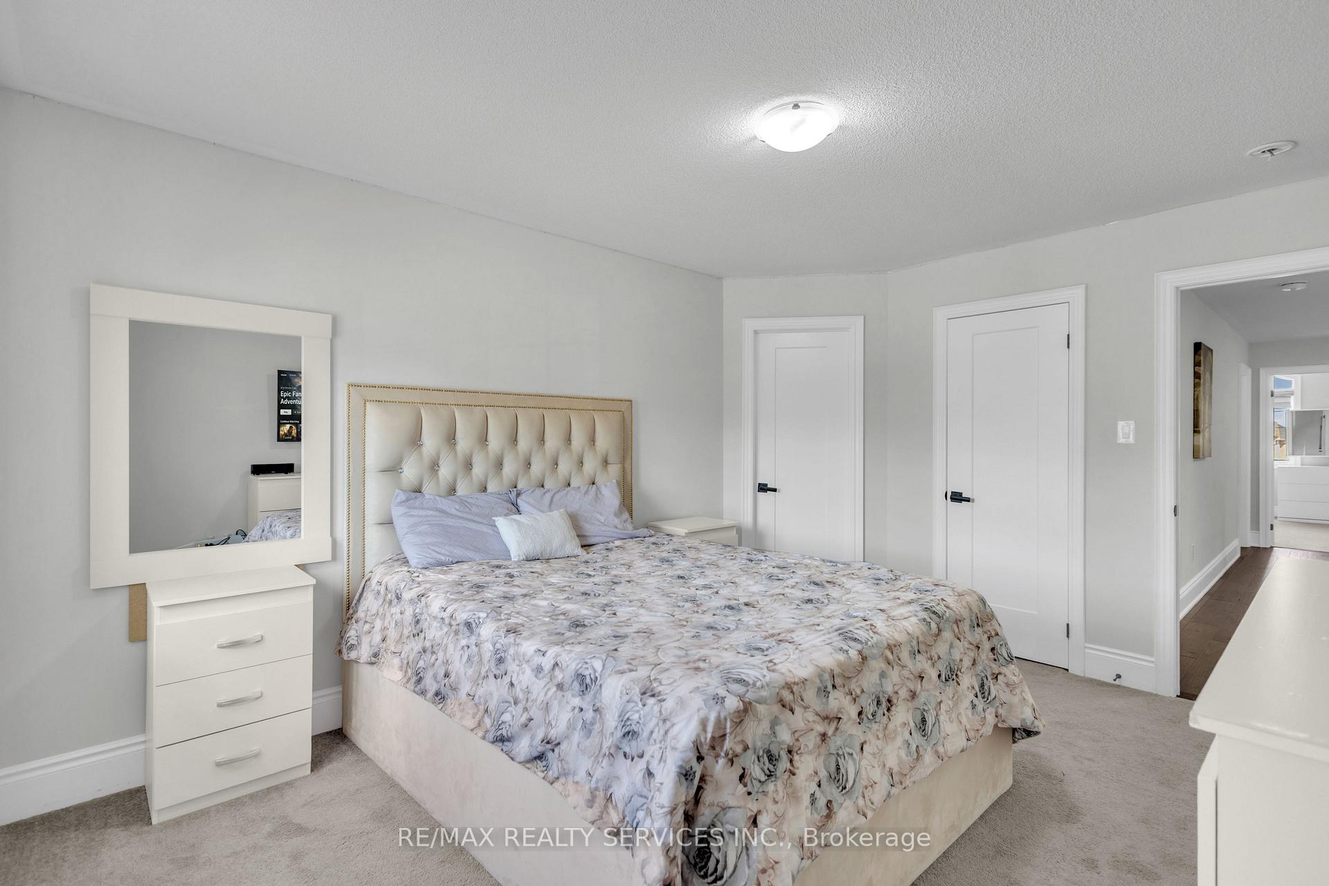 Photo 27 of 40 Rosewell Crescent, Halton Hills, Georgetown — HOMEH