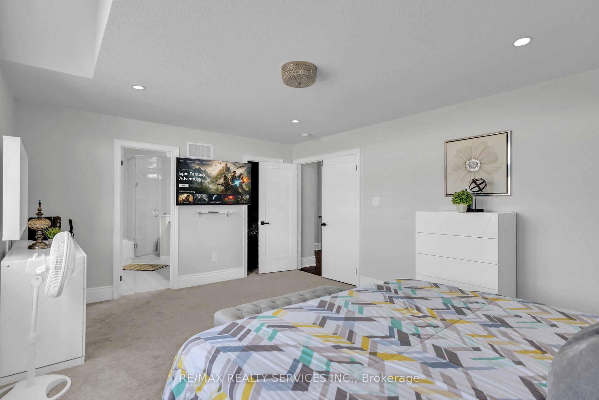 Photo 34 of 40 Rosewell Crescent, Halton Hills, Georgetown — HOMEH