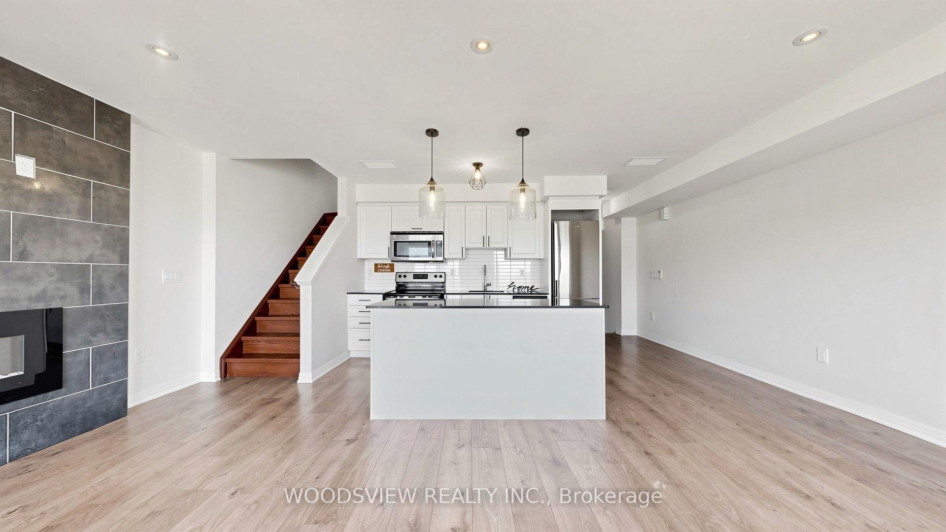 Photo 2 of Unit 9, 185 William Duncan Road, North York, Downsview-Roding-CFB — HOMEH