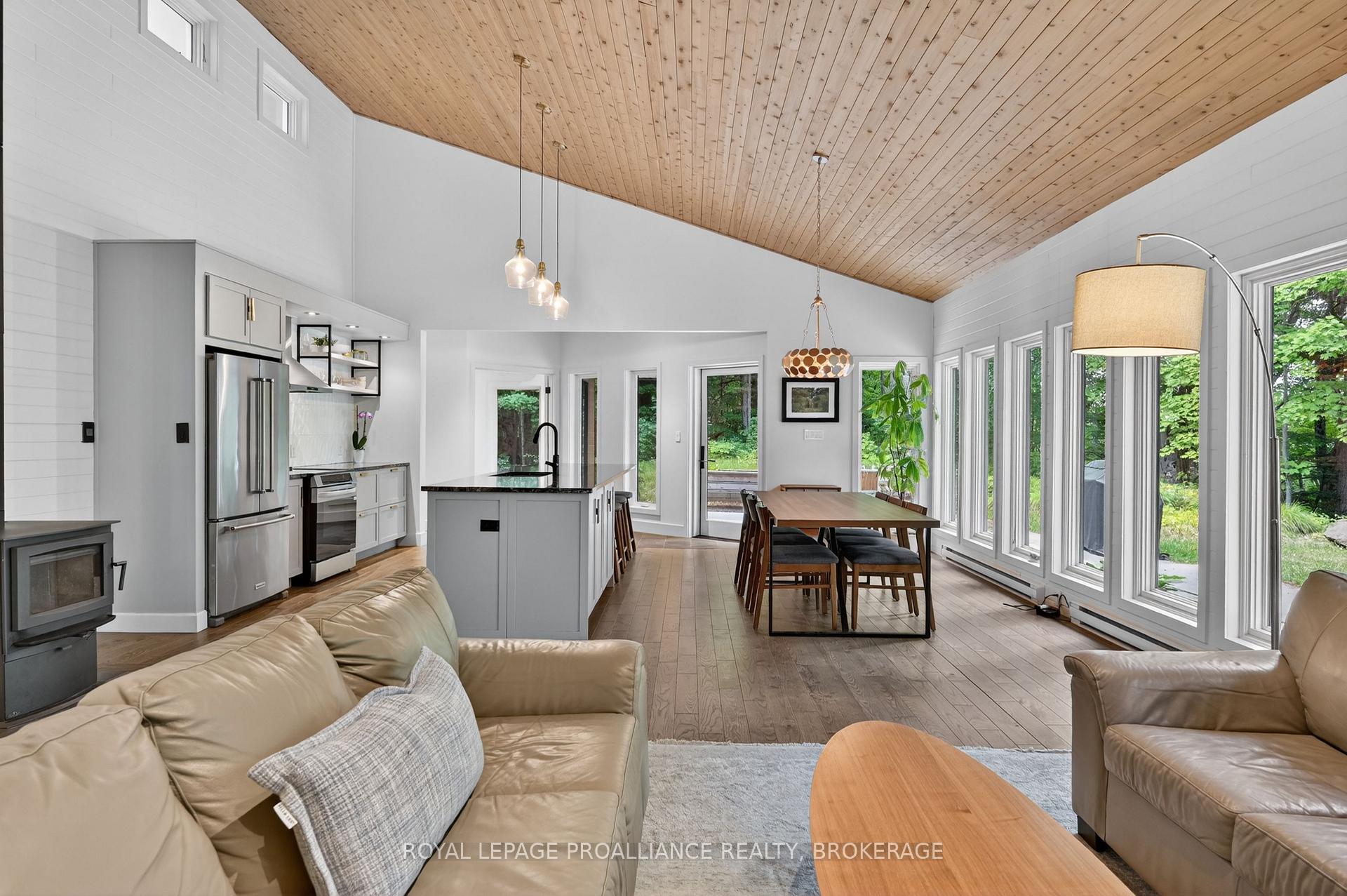 Photo 11 of 3063 Brewers Mills Road, Kingston, City North of 401 — HOMEH