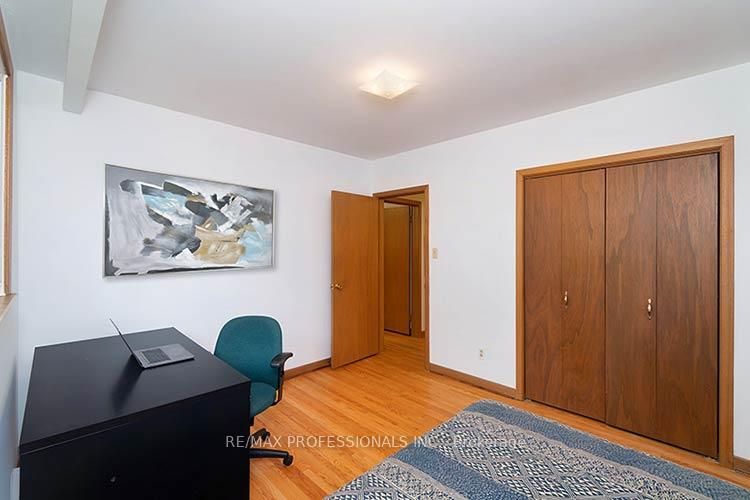 Photo 59 of 7 Cherry Post Crescent, Etobicoke, Markland Wood — HOMEH