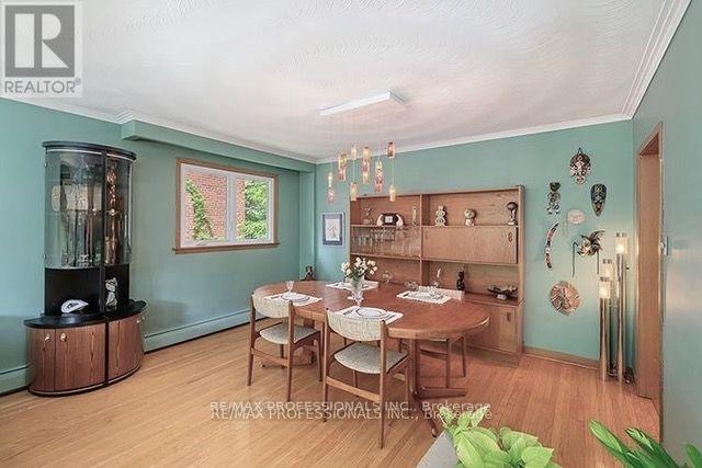 Photo 34 of 7 Cherry Post Crescent, Etobicoke, Markland Wood — HOMEH