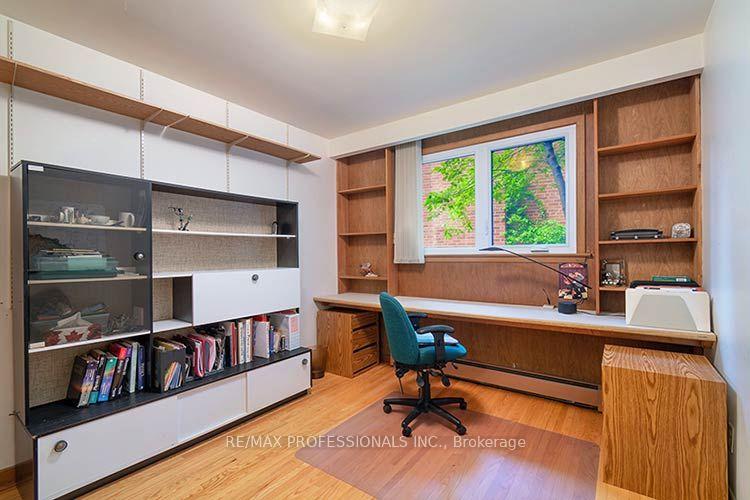 Photo 64 of 7 Cherry Post Crescent, Etobicoke, Markland Wood — HOMEH