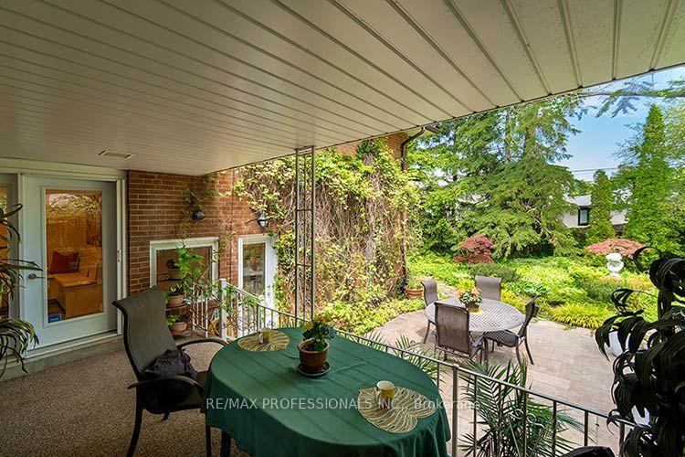 Photo 82 of 7 Cherry Post Crescent, Etobicoke, Markland Wood — HOMEH