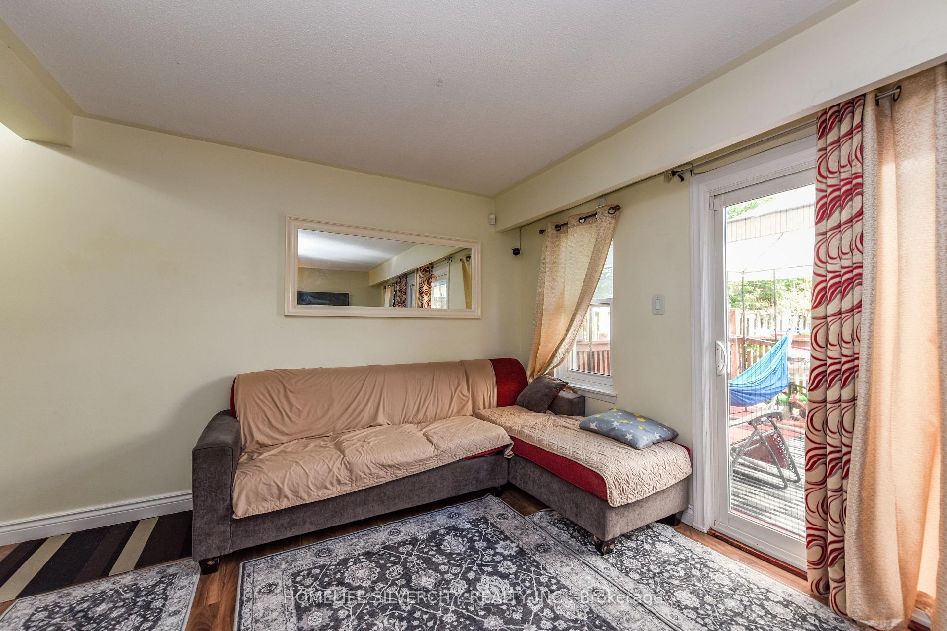 Photo 9 of Unit 29, 7255 Dooley Drive, Mississauga, Malton — HOMEH