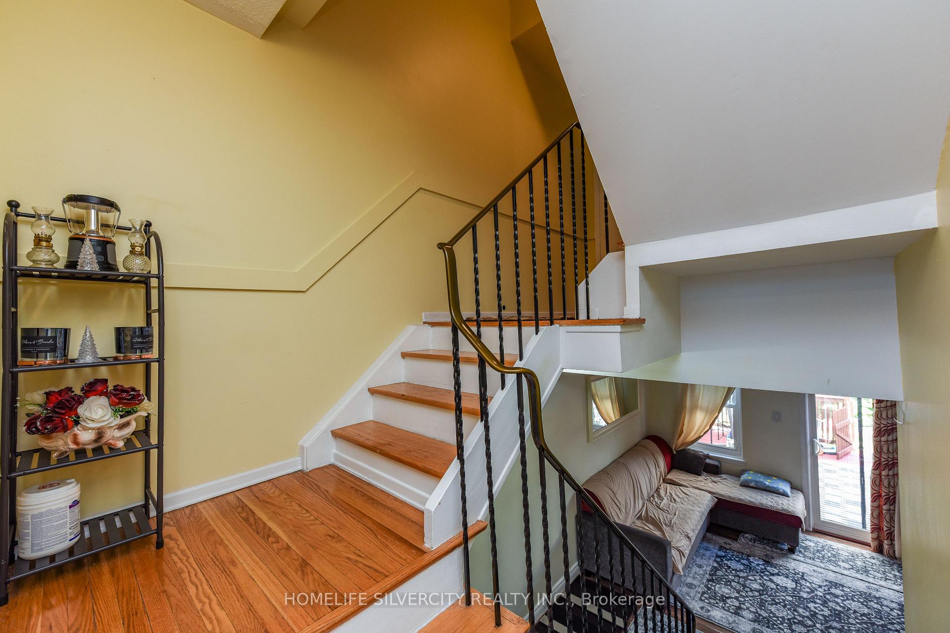 Photo 12 of Unit 29, 7255 Dooley Drive, Mississauga, Malton — HOMEH