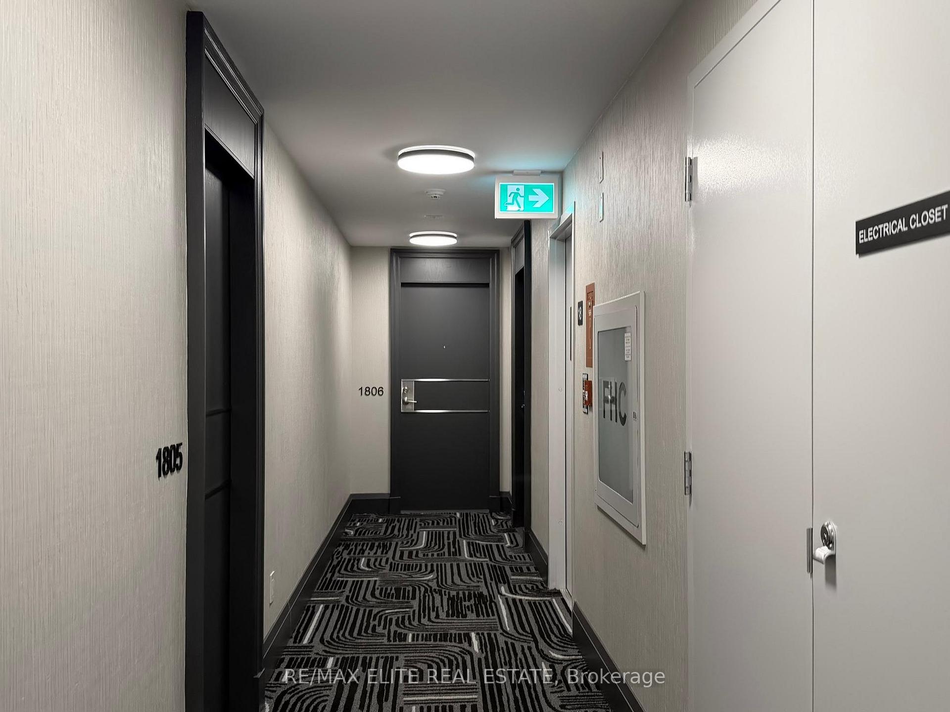 Photo 4 of Unit 1806, 30 Grand Trunk Crescent, Toronto, Waterfront Communities — HOMEH