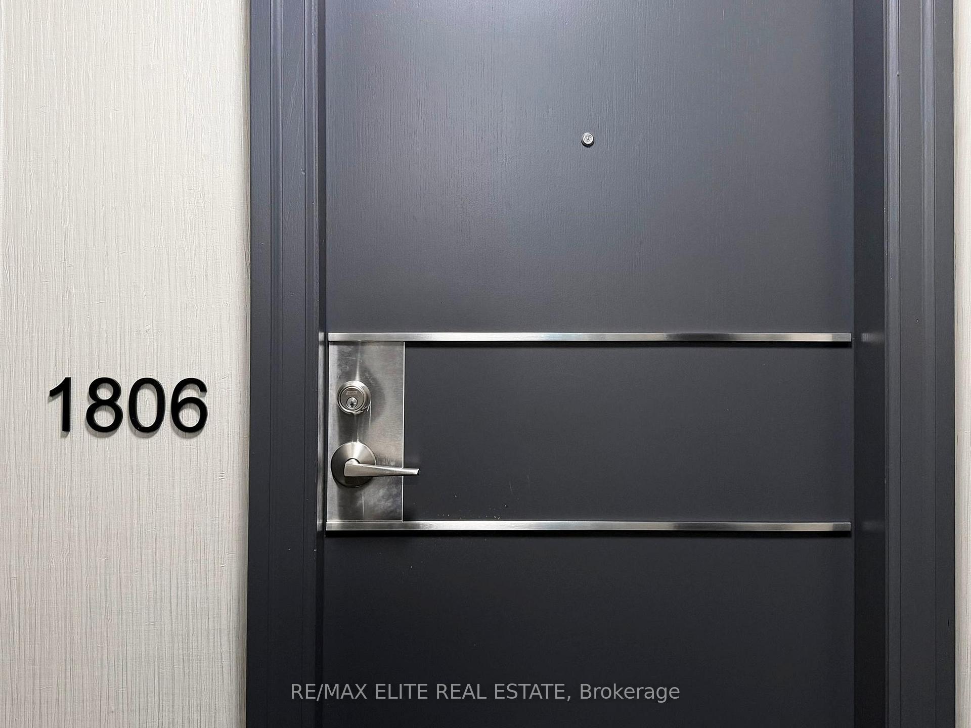 Photo 5 of Unit 1806, 30 Grand Trunk Crescent, Toronto, Waterfront Communities — HOMEH