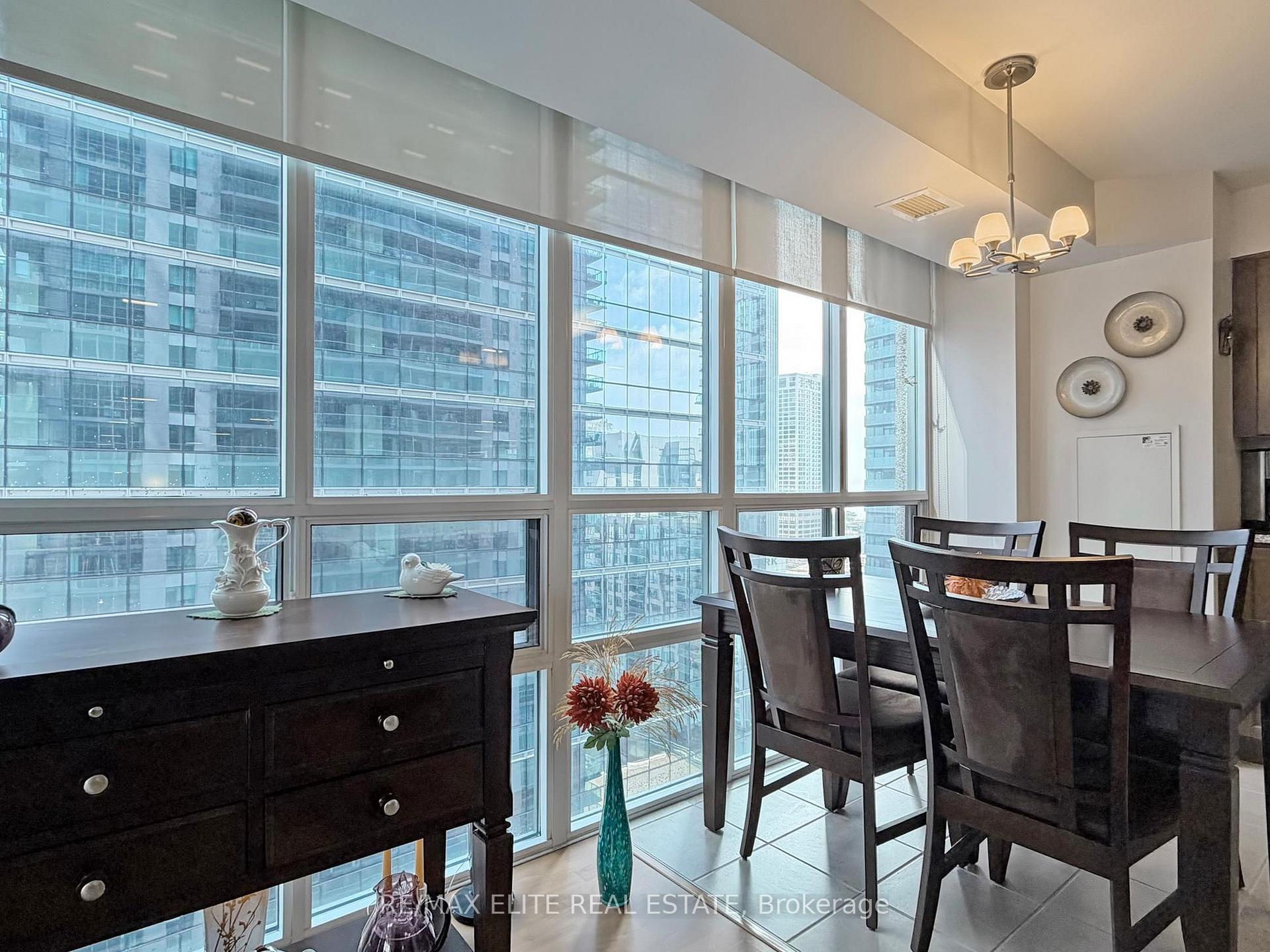 Photo 23 of Unit 1806, 30 Grand Trunk Crescent, Toronto, Waterfront Communities — HOMEH