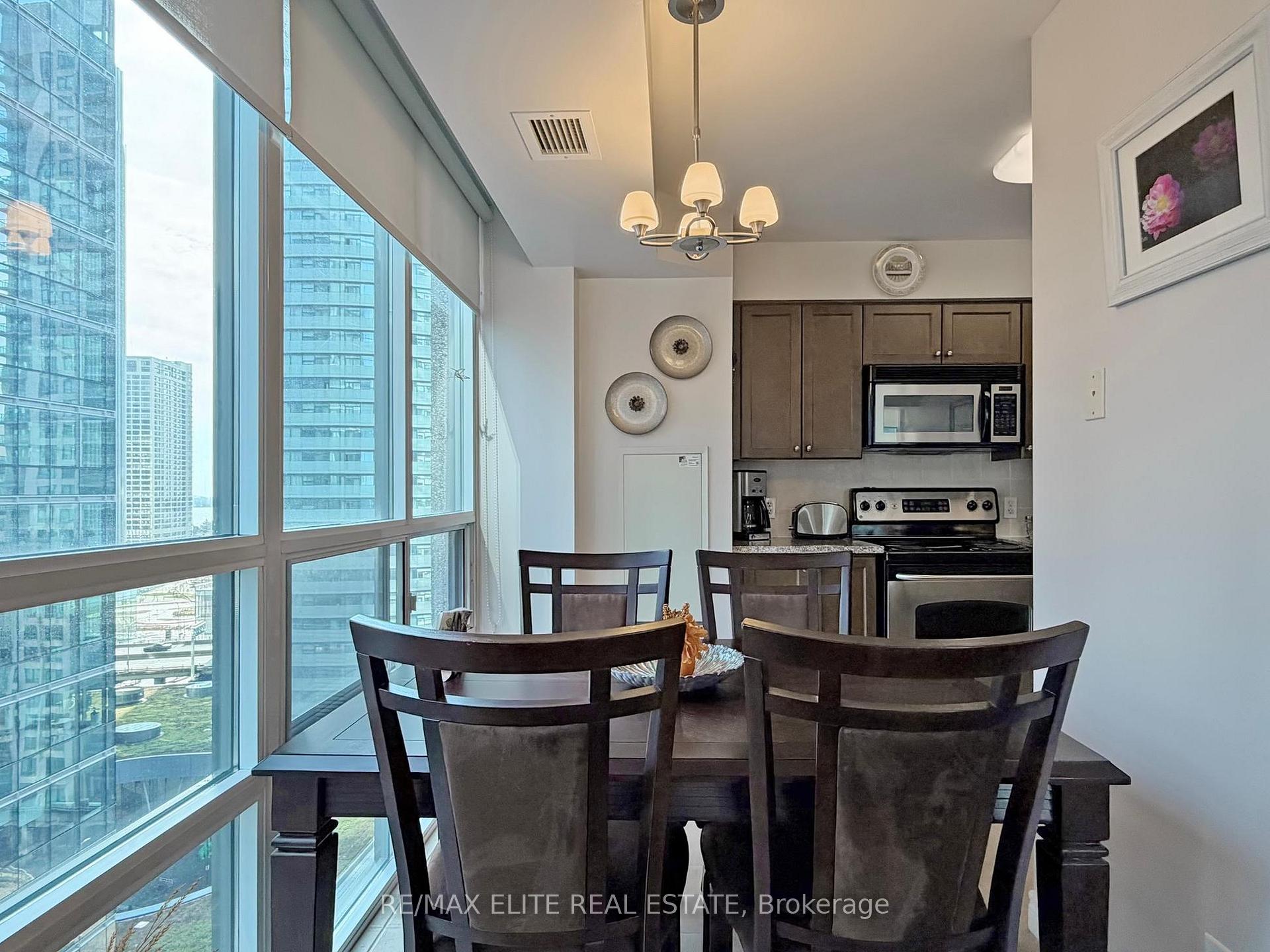 Photo 24 of Unit 1806, 30 Grand Trunk Crescent, Toronto, Waterfront Communities — HOMEH