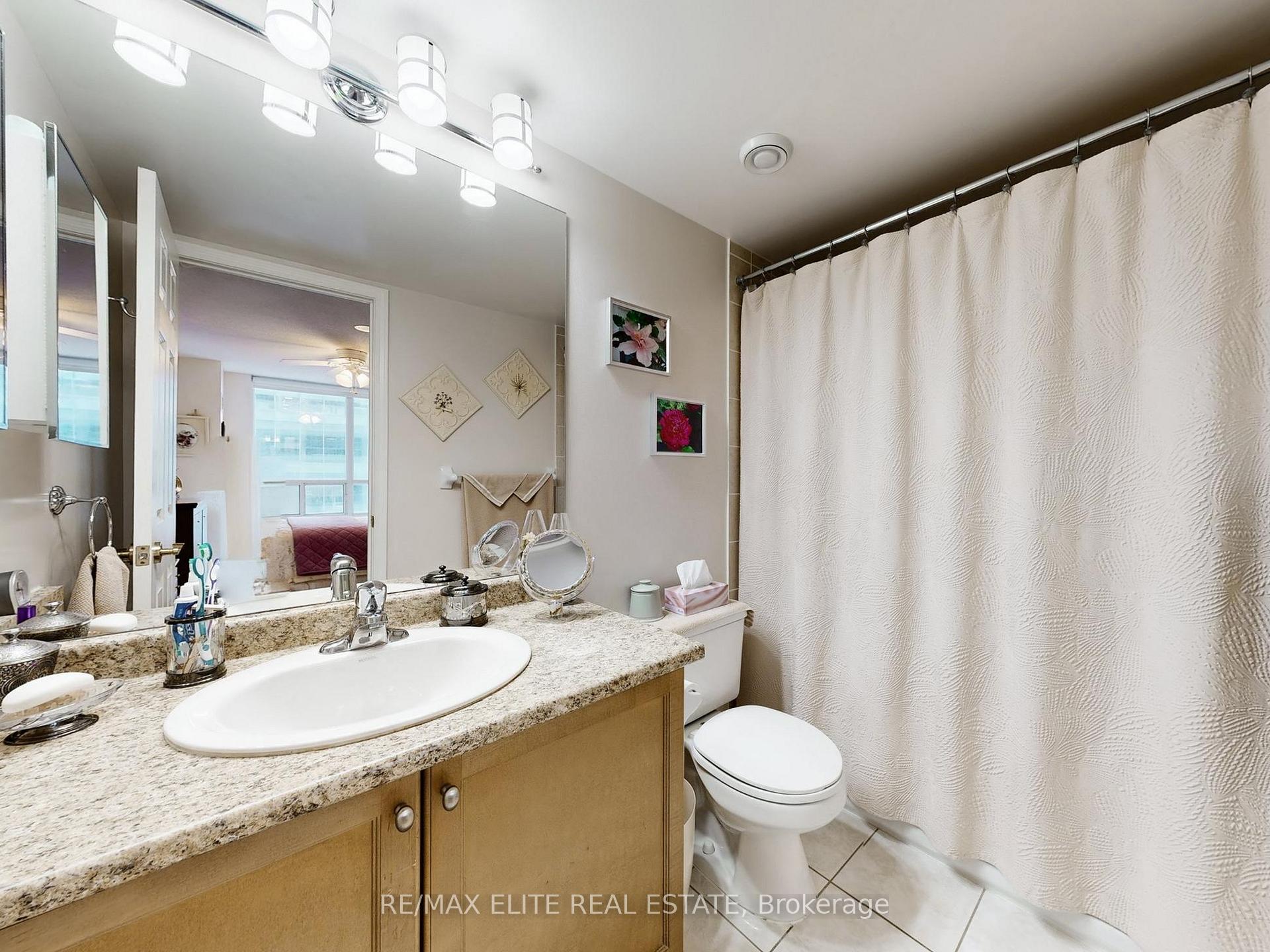 Photo 32 of Unit 1806, 30 Grand Trunk Crescent, Toronto, Waterfront Communities — HOMEH