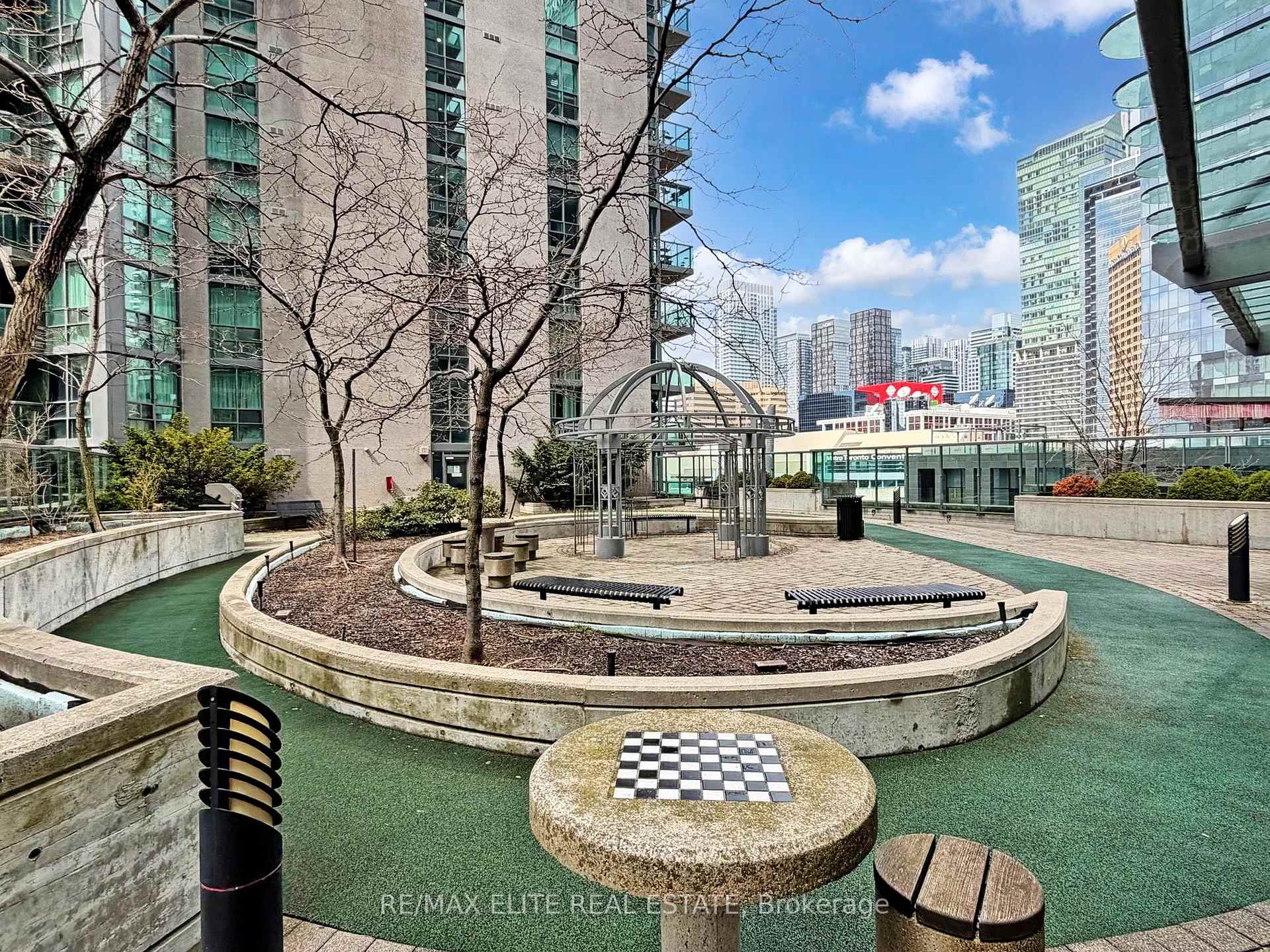 Photo 36 of Unit 1806, 30 Grand Trunk Crescent, Toronto, Waterfront Communities — HOMEH
