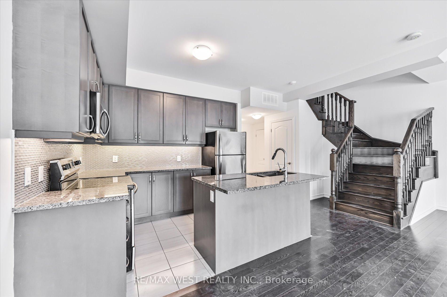 Photo 13 of Unit 219, 3865 Major Mackenzie Drive, Vaughan, Vellore Village — HOMEH