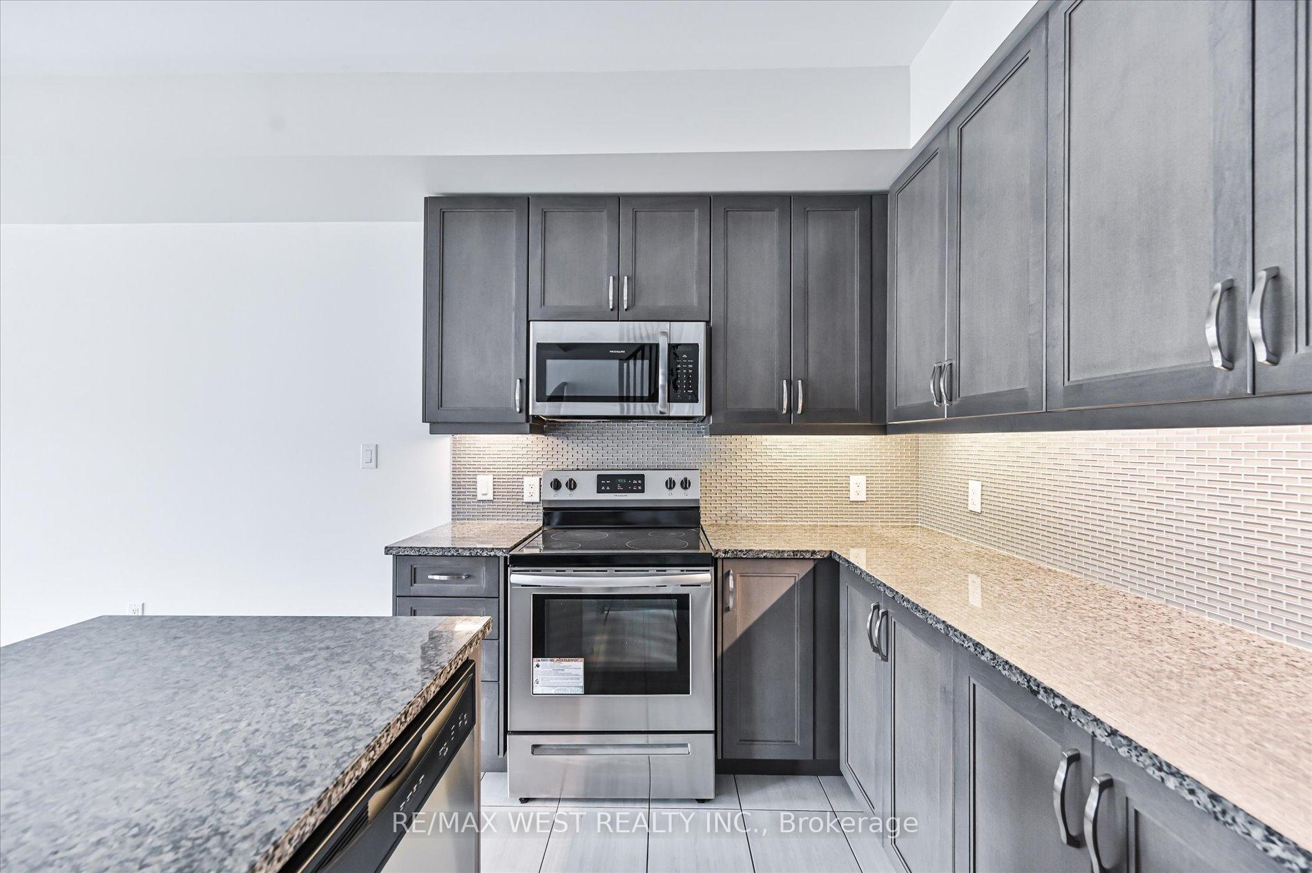 Photo 14 of Unit 219, 3865 Major Mackenzie Drive, Vaughan, Vellore Village — HOMEH