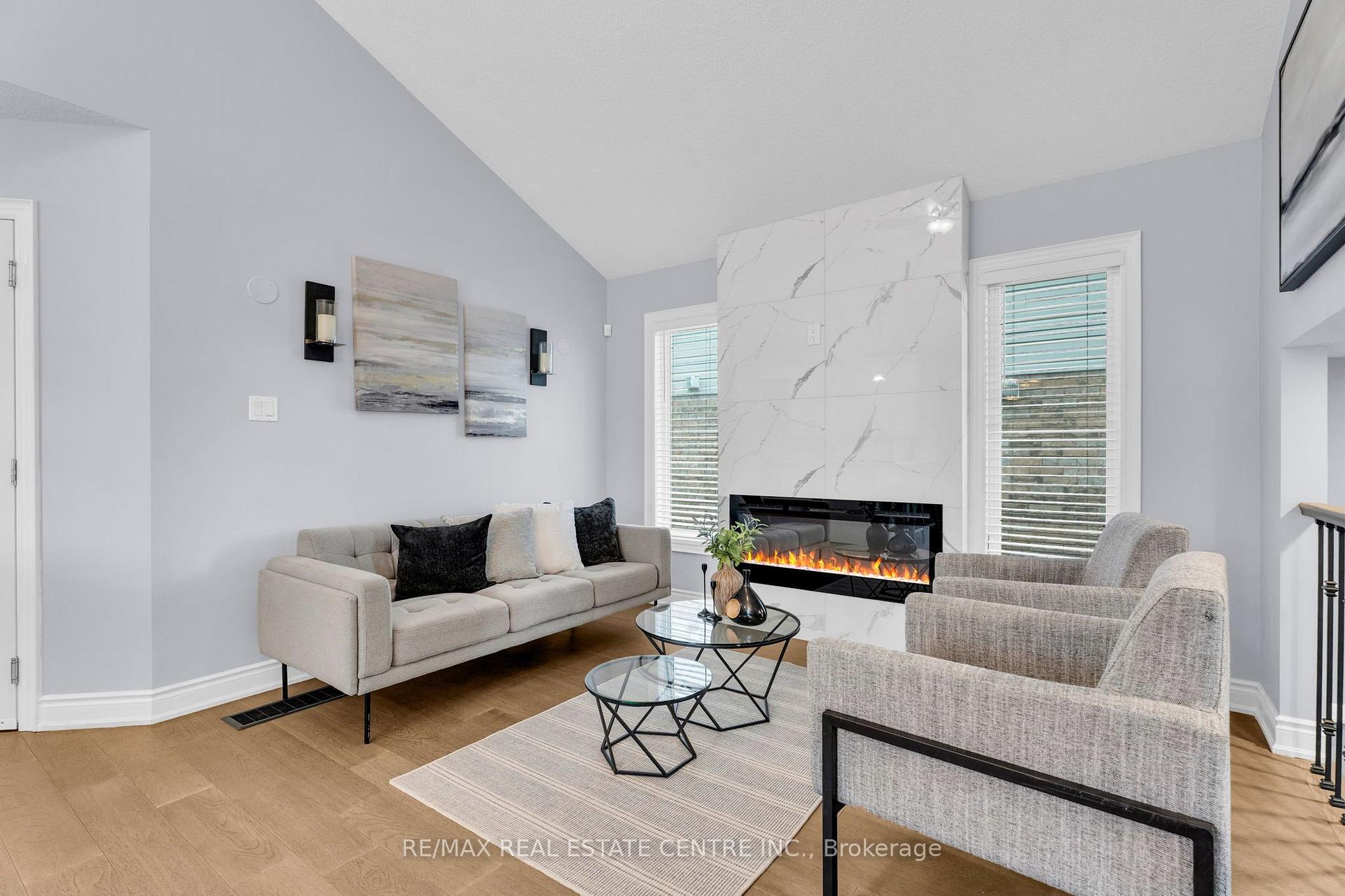 Photo 12 of 20 Henderson Street, Orangeville — HOMEH