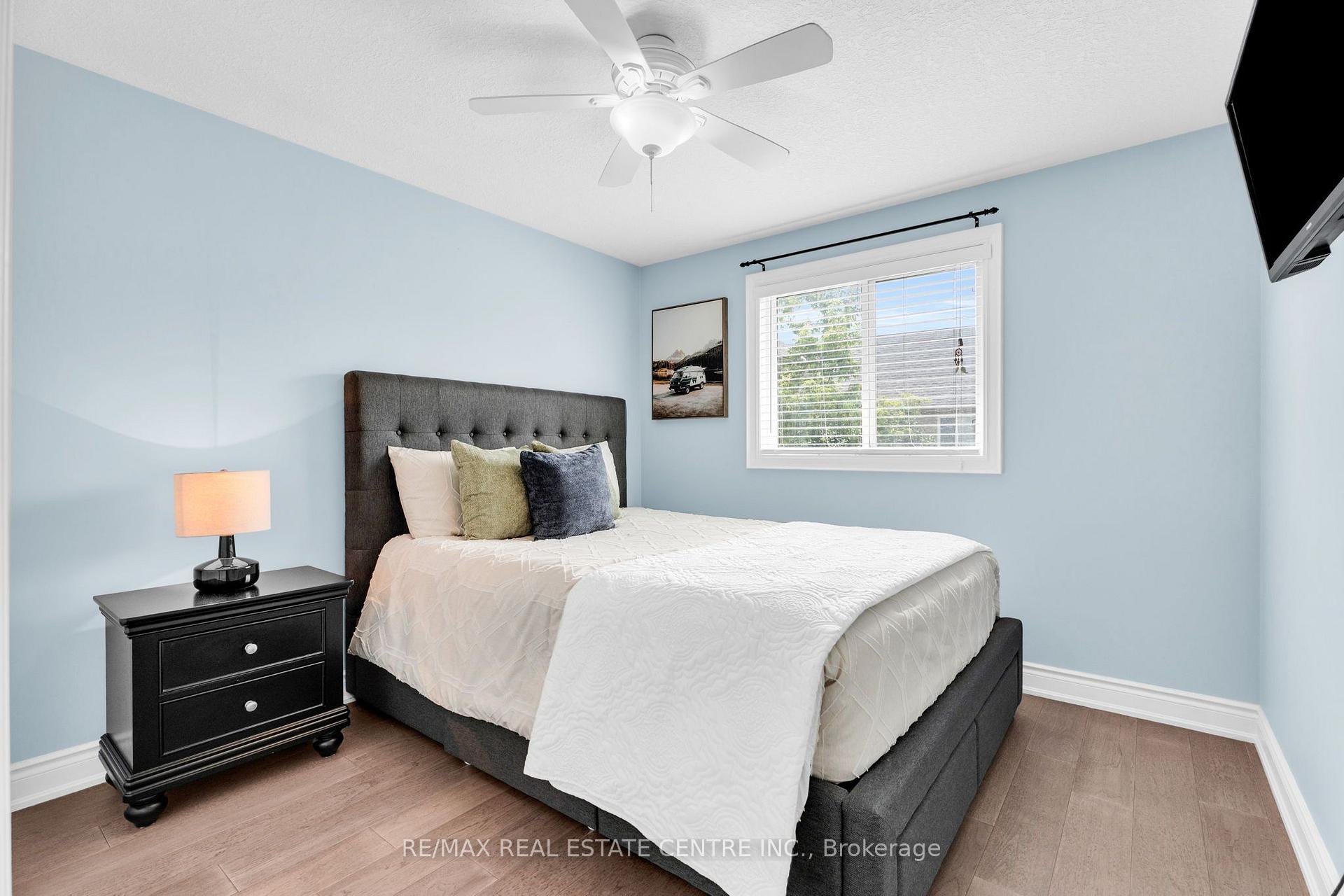 Photo 19 of 20 Henderson Street, Orangeville — HOMEH