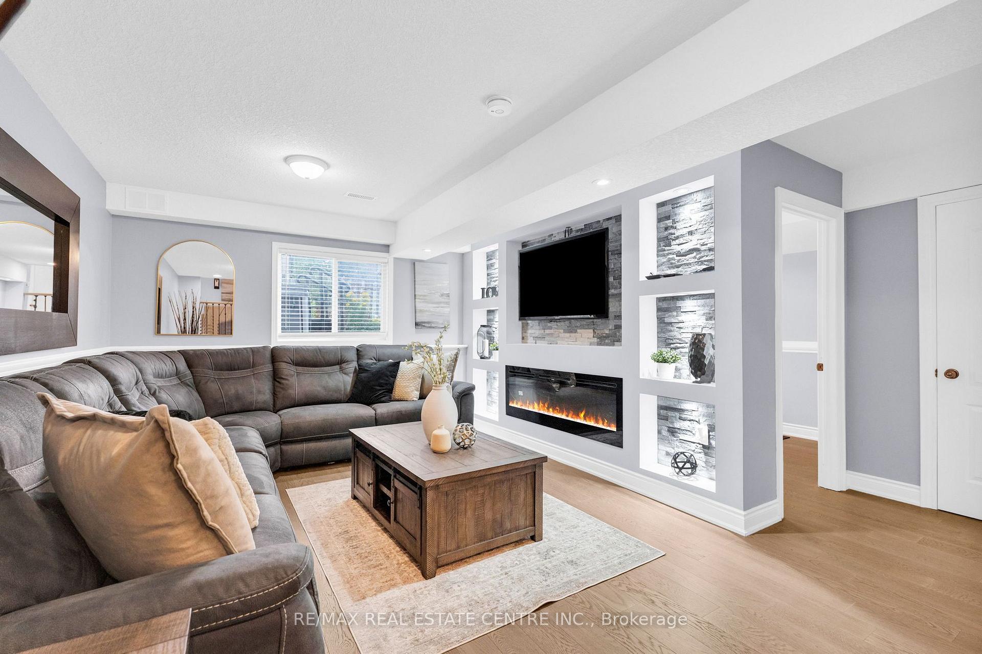 Photo 22 of 20 Henderson Street, Orangeville — HOMEH