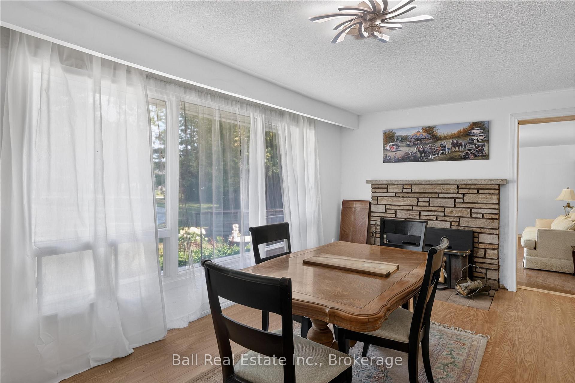 Photo 7 of 751 Ford Crescent, Cavan Monaghan, Cavan Twp — HOMEH