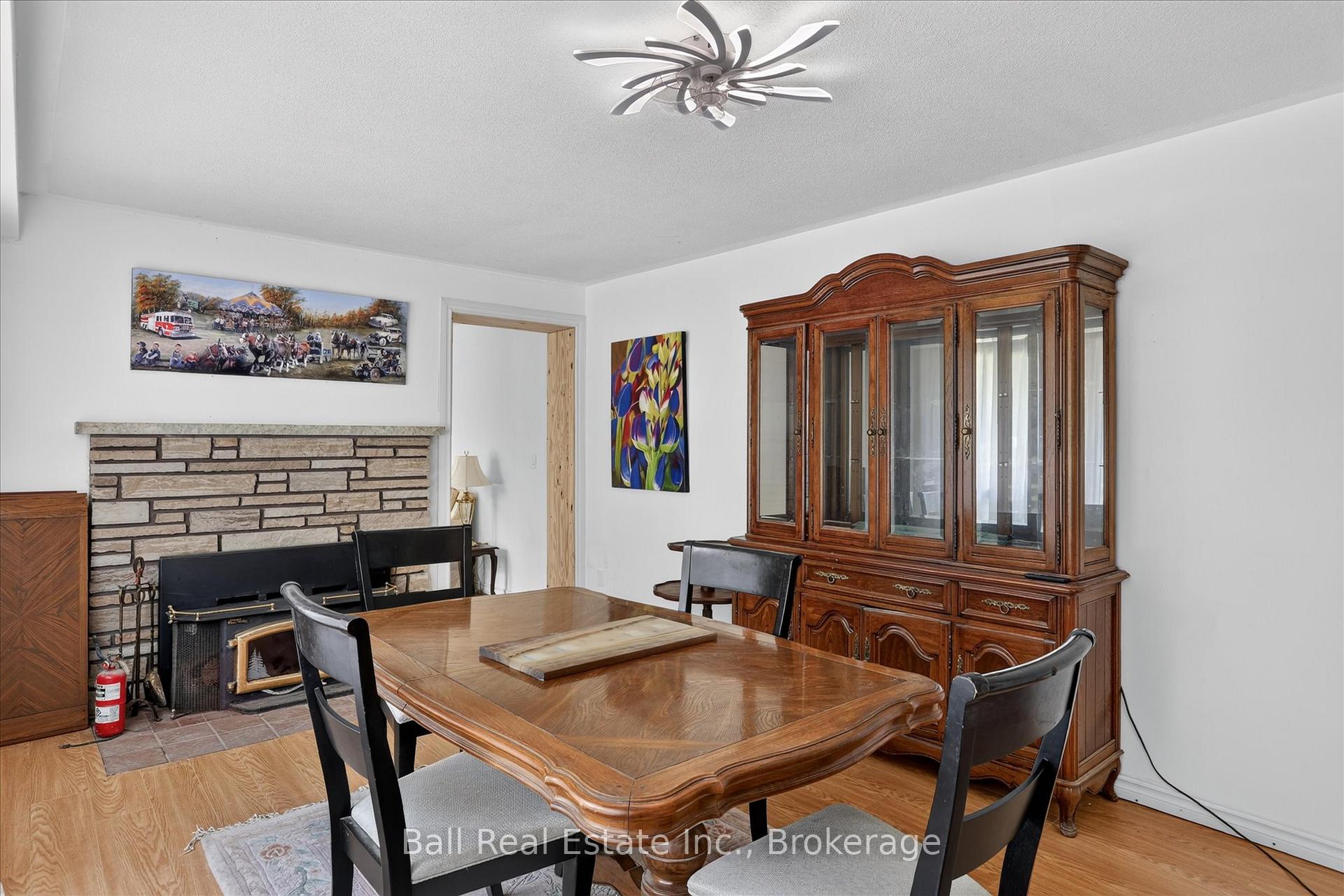 Photo 8 of 751 Ford Crescent, Cavan Monaghan, Cavan Twp — HOMEH