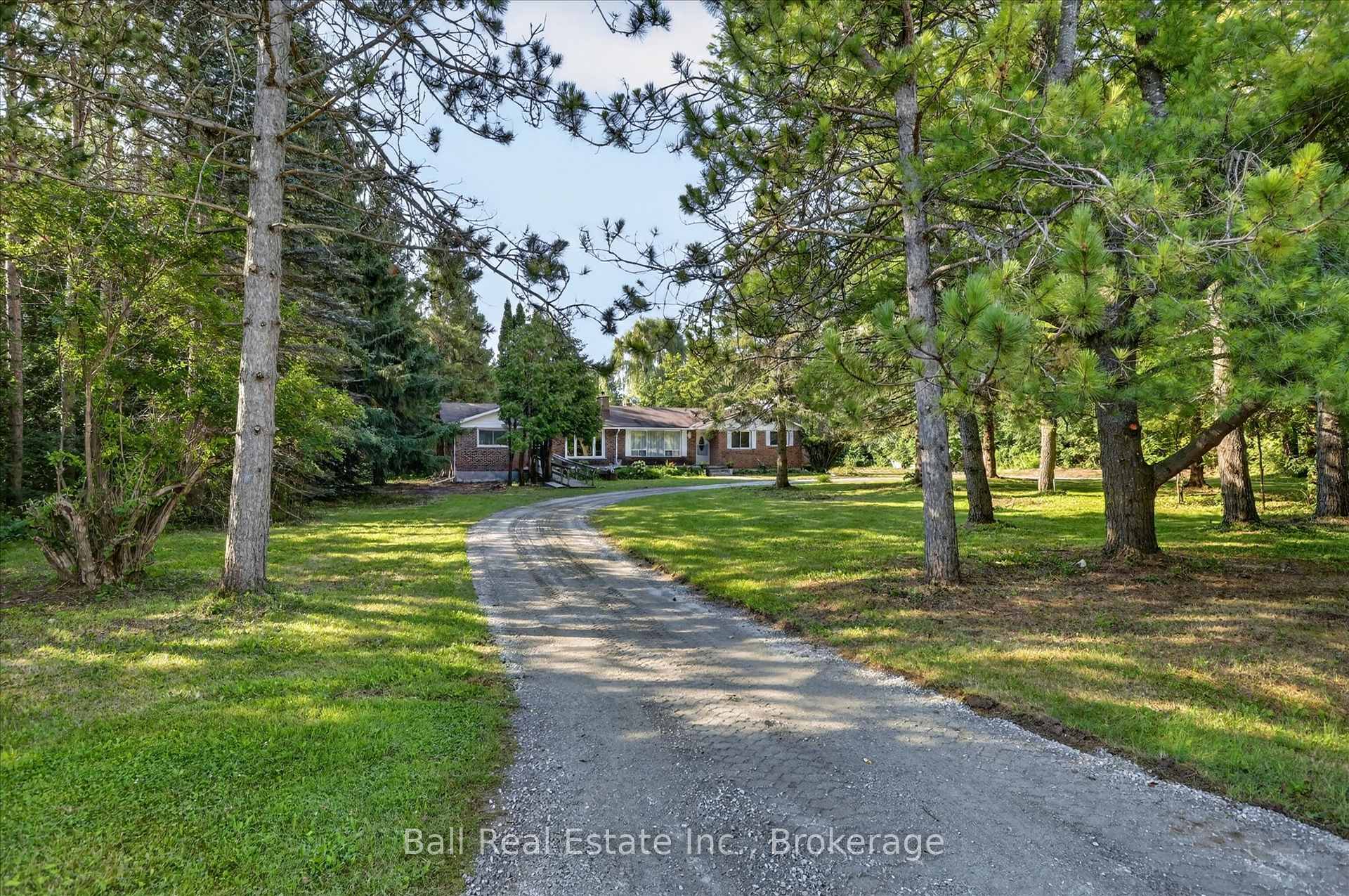 Photo 35 of 751 Ford Crescent, Cavan Monaghan, Cavan Twp — HOMEH