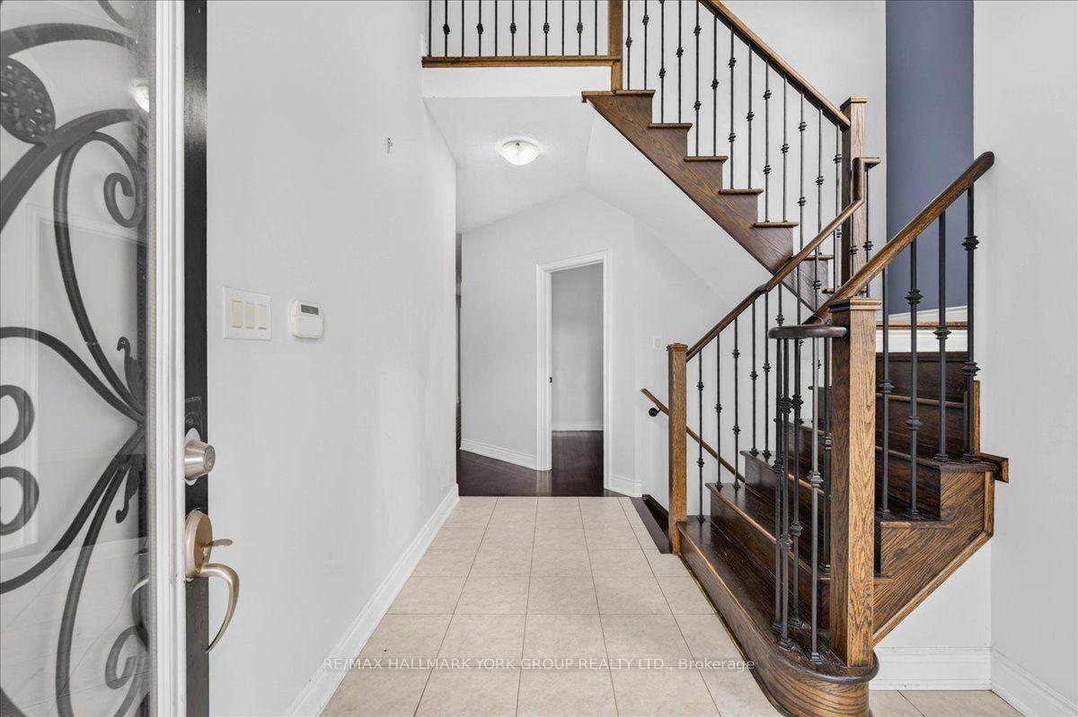 Photo 3 of 2094 Webster Boulevard, Innisfil, Alcona — HOMEH
