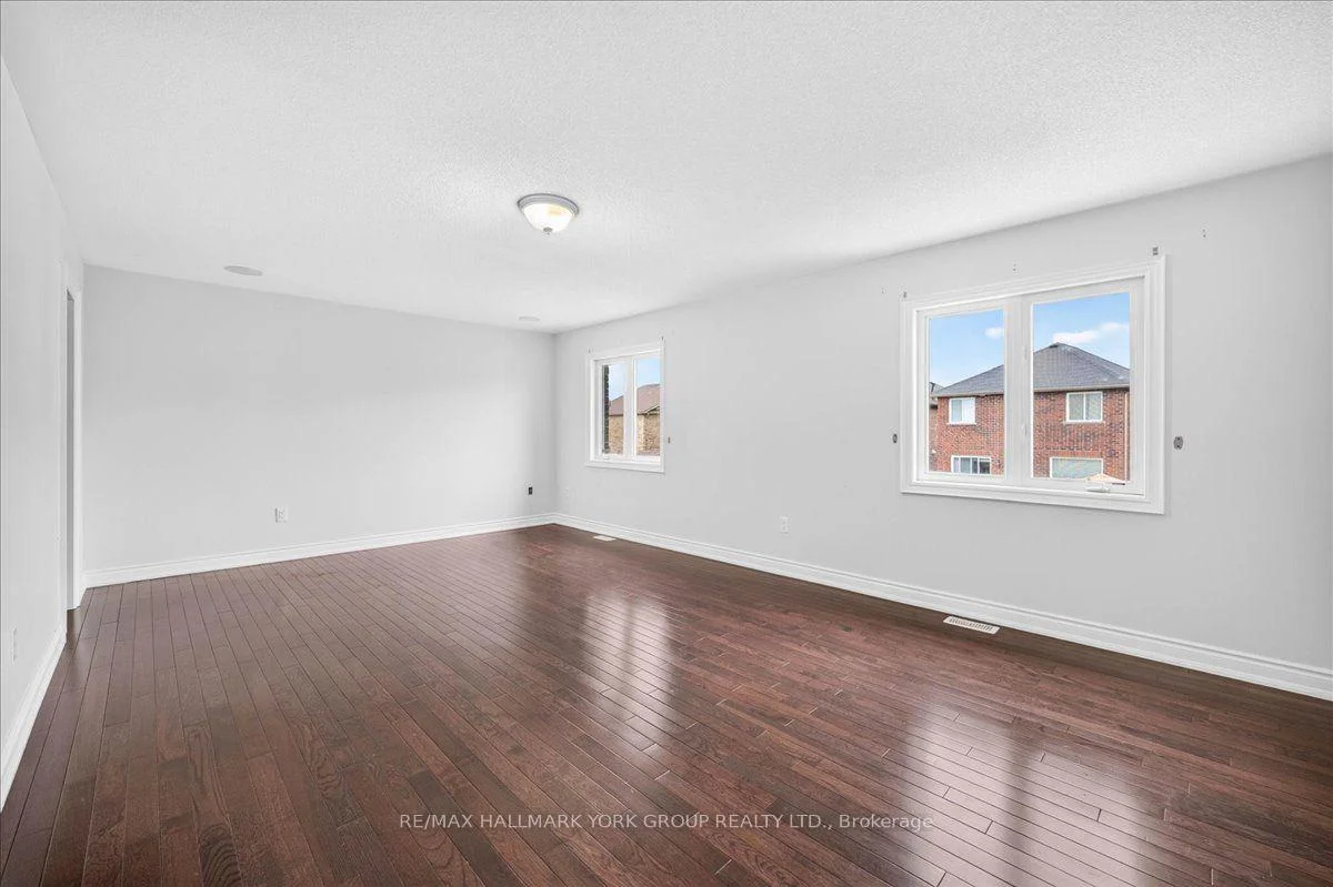 Photo 24 of 2094 Webster Boulevard, Innisfil, Alcona — HOMEH