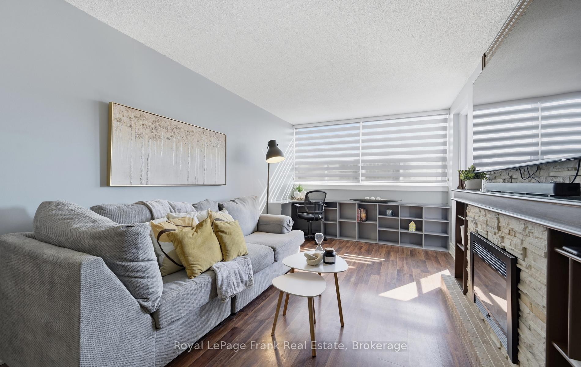 Photo 6 of Unit 403, 80 Athol Street E, Oshawa, Central — HOMEH