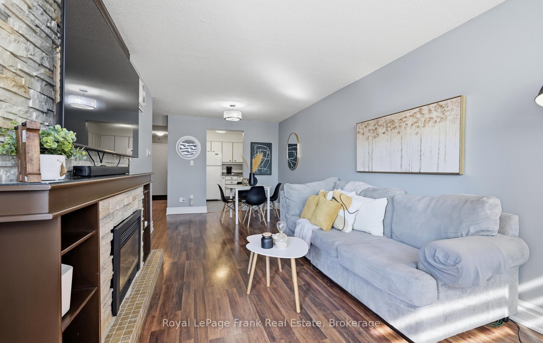 Photo 8 of Unit 403, 80 Athol Street E, Oshawa, Central — HOMEH