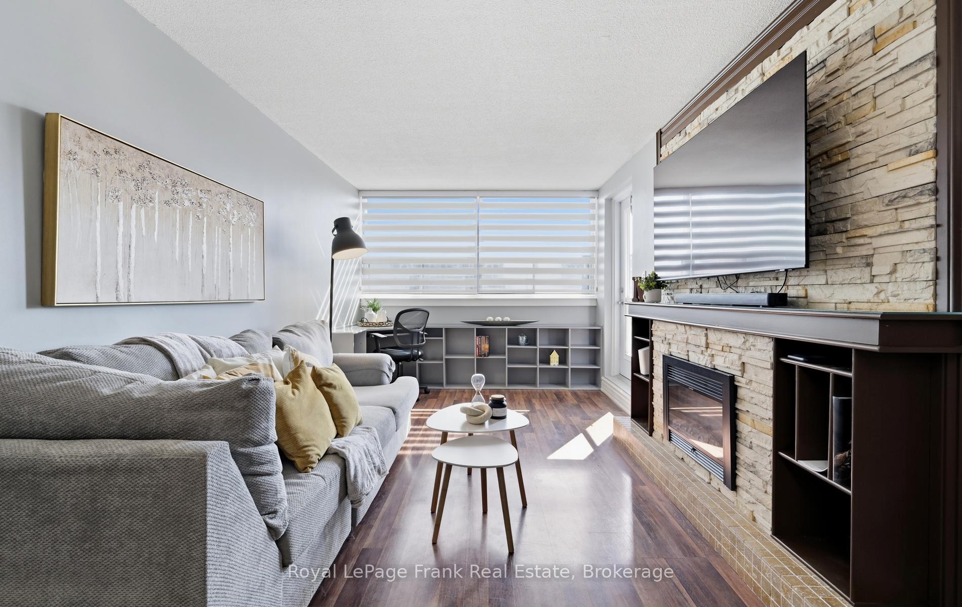 Photo 9 of Unit 403, 80 Athol Street E, Oshawa, Central — HOMEH