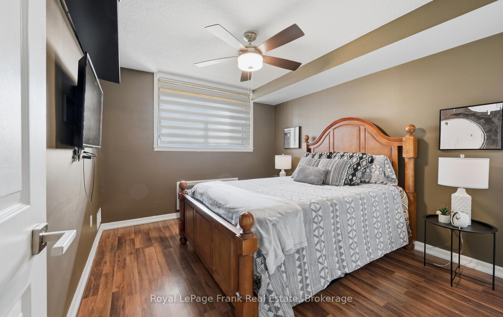 Photo 16 of Unit 403, 80 Athol Street E, Oshawa, Central — HOMEH