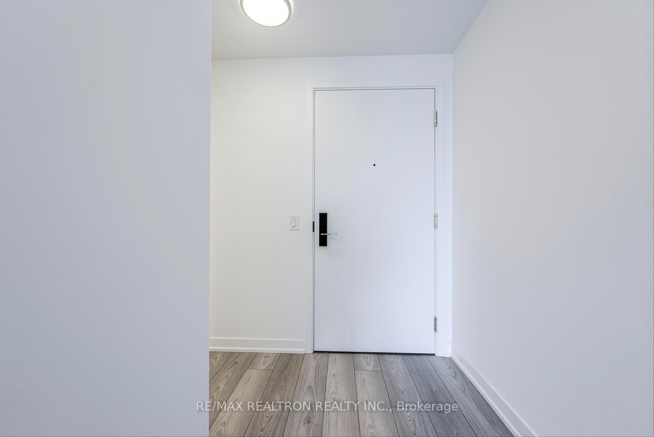 Photo 4 of Unit 303, 285 Dufferin Street, Toronto, South Parkdale — HOMEH