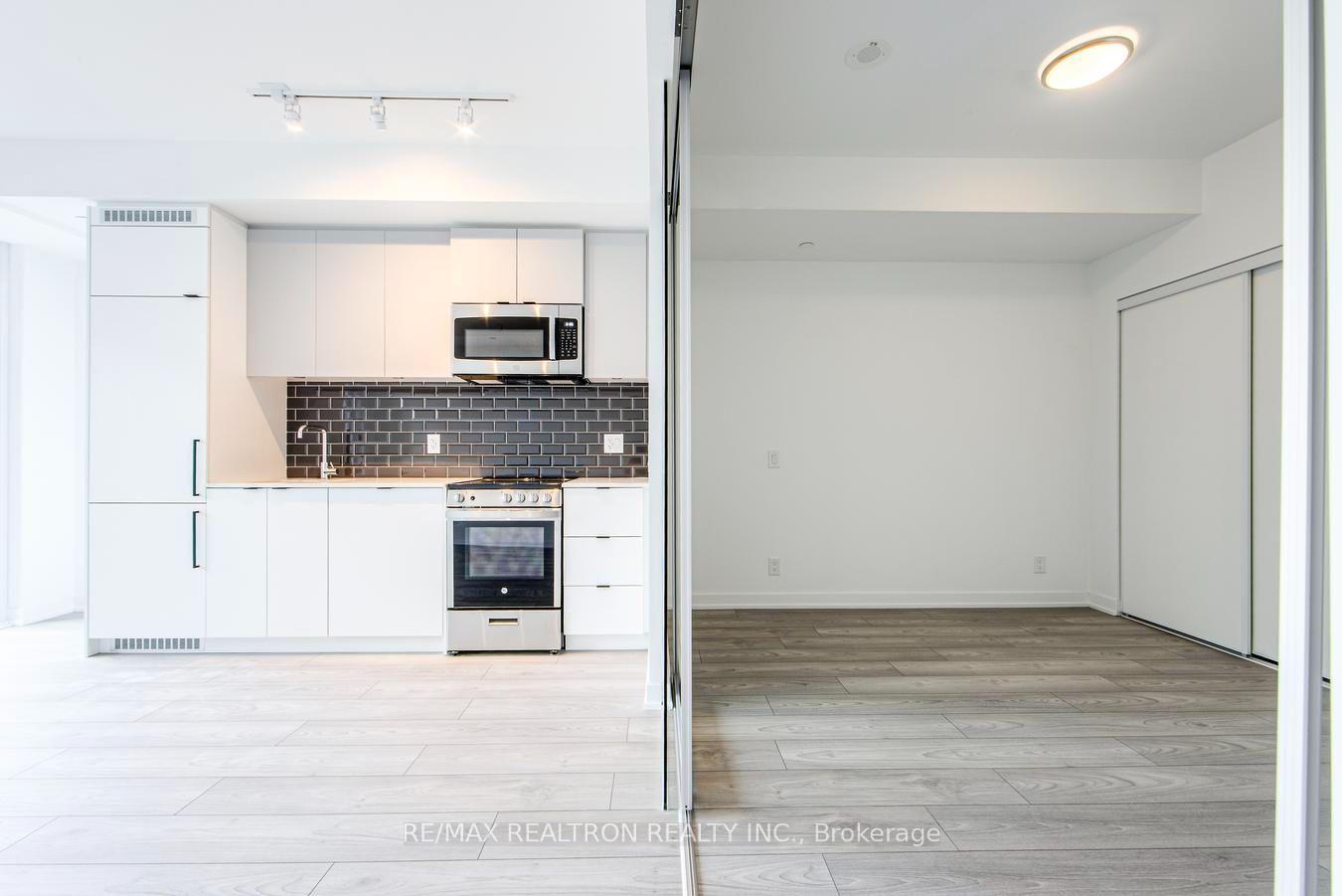 Photo 9 of Unit 303, 285 Dufferin Street, Toronto, South Parkdale — HOMEH
