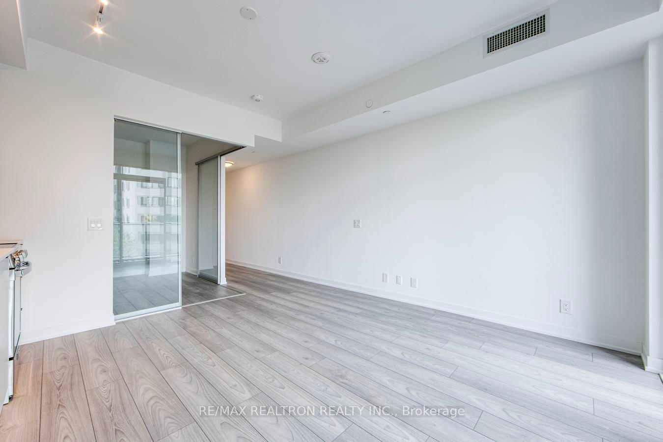 Photo 13 of Unit 303, 285 Dufferin Street, Toronto, South Parkdale — HOMEH