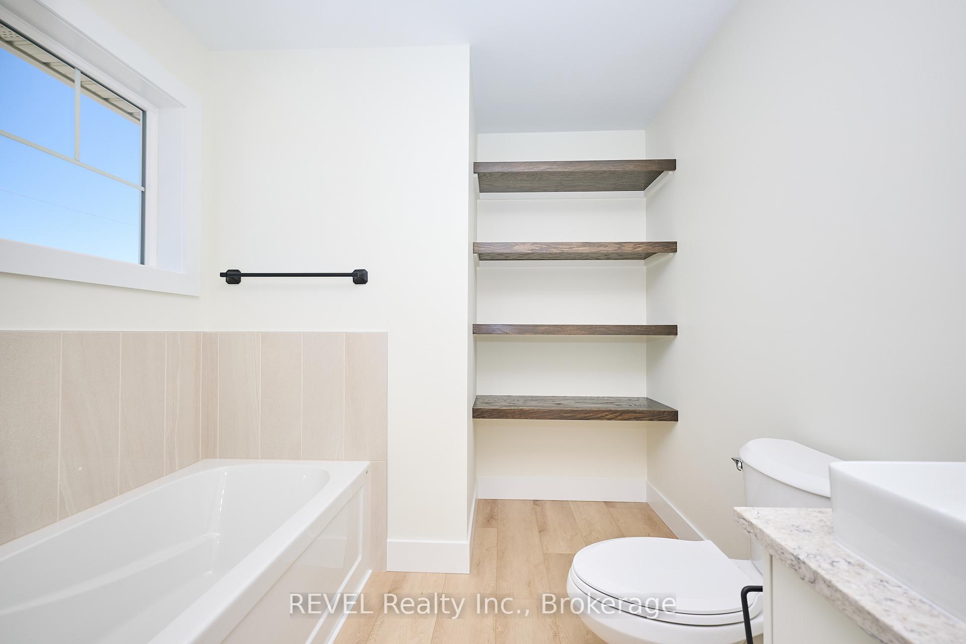 Photo 14 of Unit Upper Unit, 4650 Belfast Avenue, Niagara Falls, Ascot — HOMEH