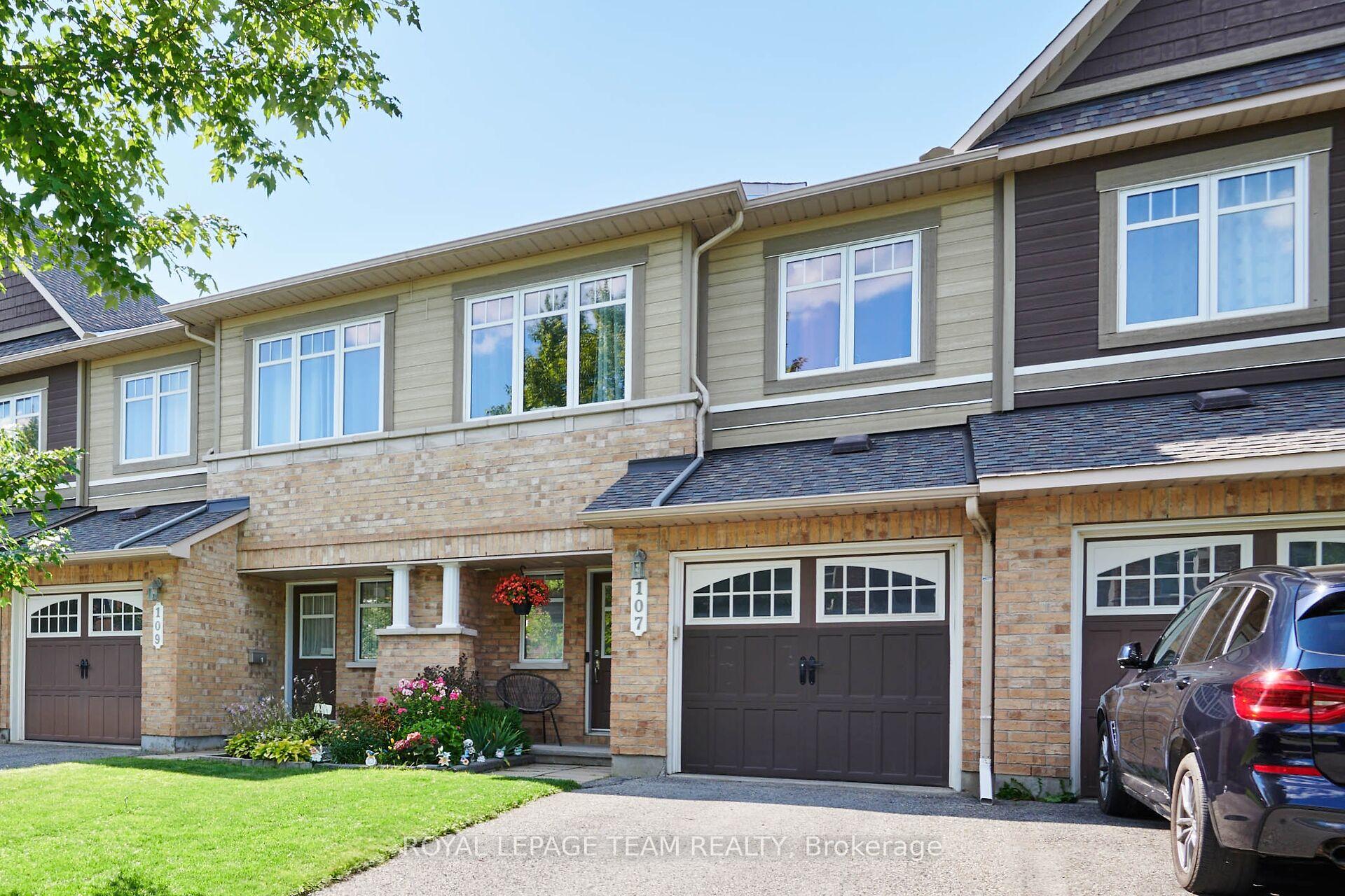 Photo 4 of 107 Garrity Crescent, Ottawa, Barrhaven - Strandherd — HOMEH