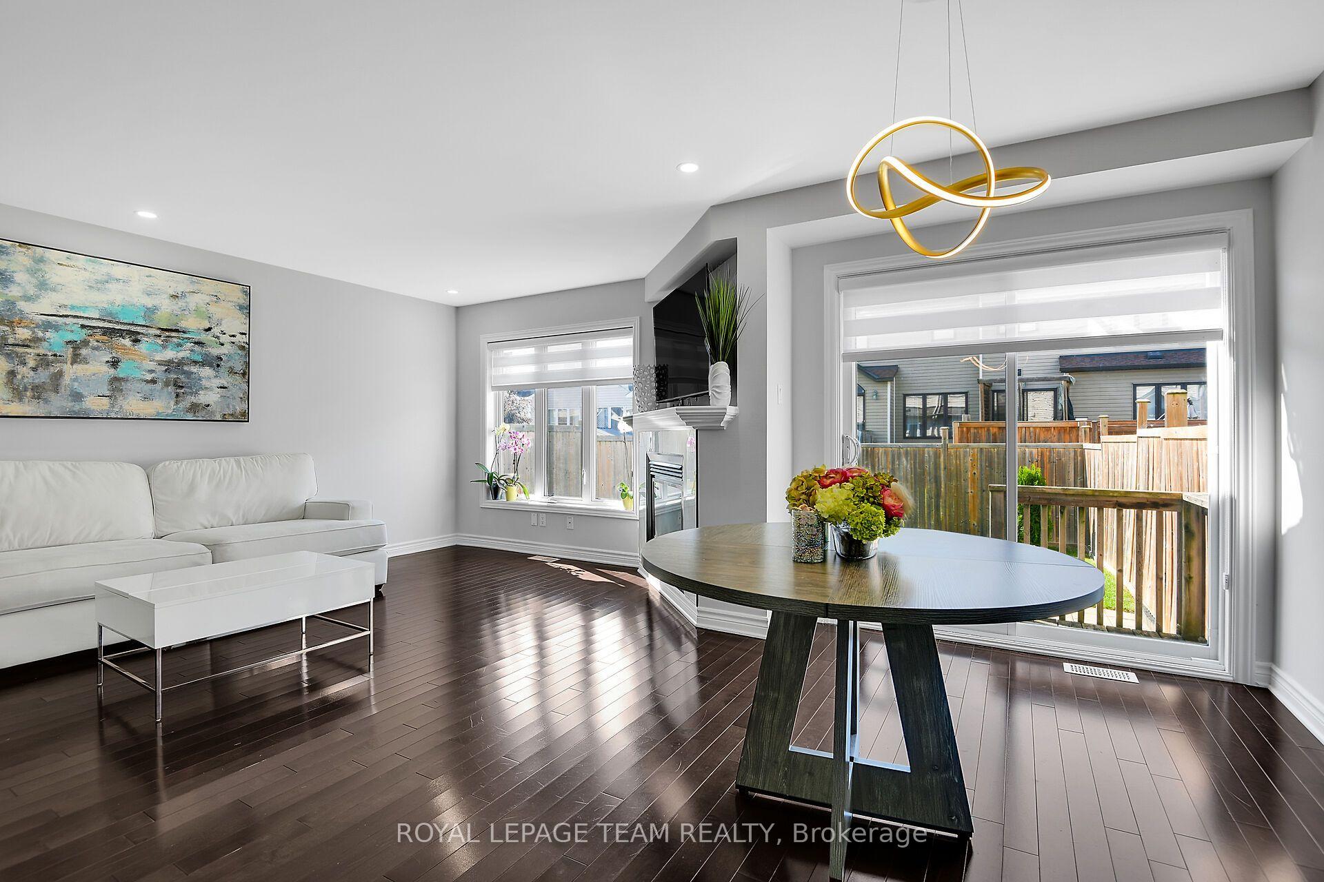 Photo 12 of 107 Garrity Crescent, Ottawa, Barrhaven - Strandherd — HOMEH
