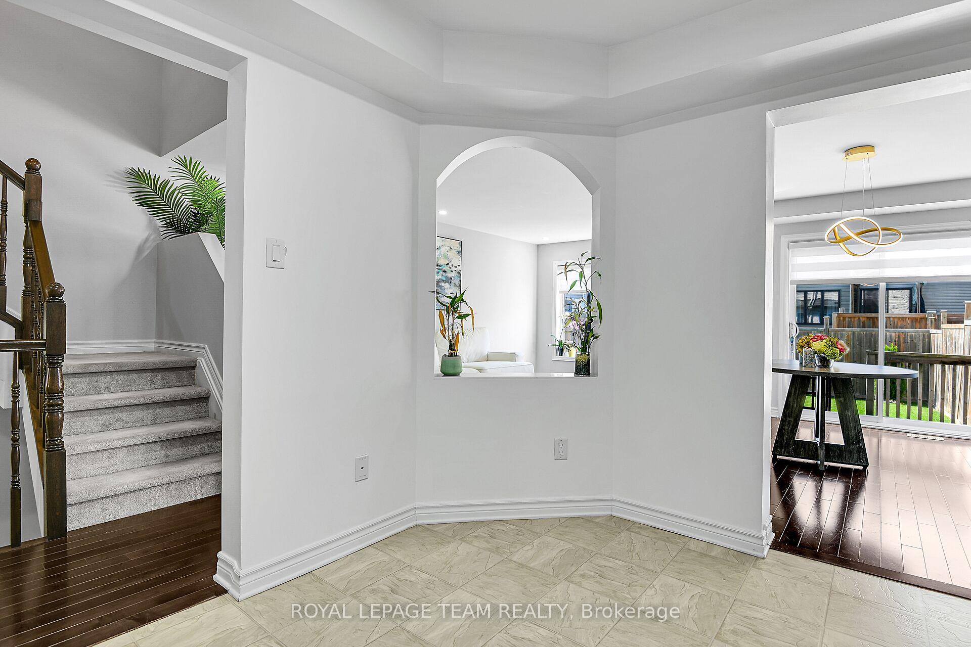 Photo 17 of 107 Garrity Crescent, Ottawa, Barrhaven - Strandherd — HOMEH