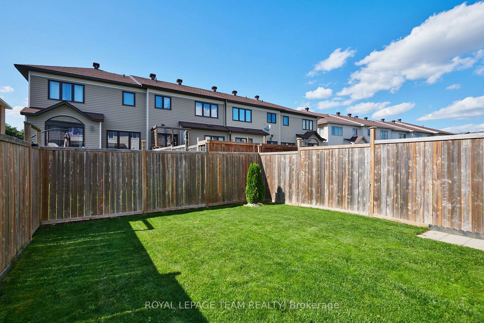 Photo 38 of 107 Garrity Crescent, Ottawa, Barrhaven - Strandherd — HOMEH