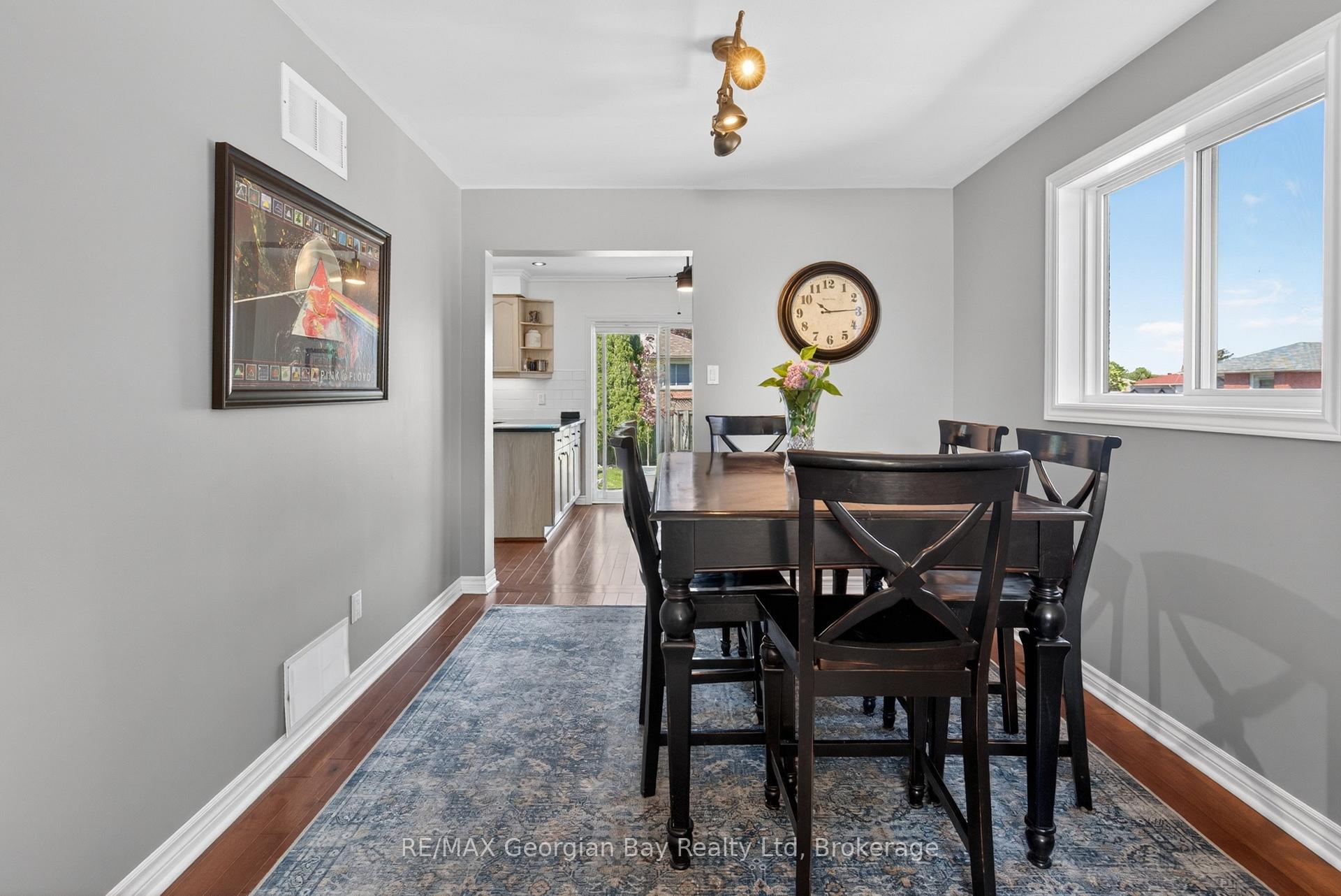 Photo 7 of 911 Watson Place, Midland — HOMEH