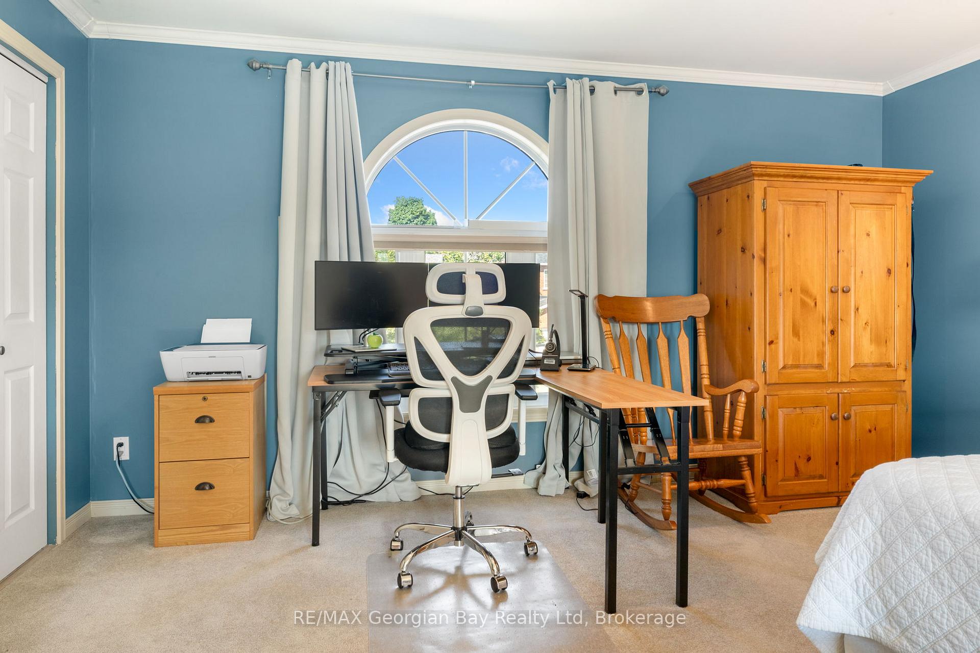 Photo 14 of 911 Watson Place, Midland — HOMEH