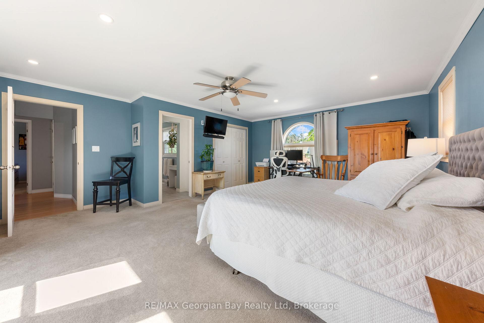 Photo 15 of 911 Watson Place, Midland — HOMEH