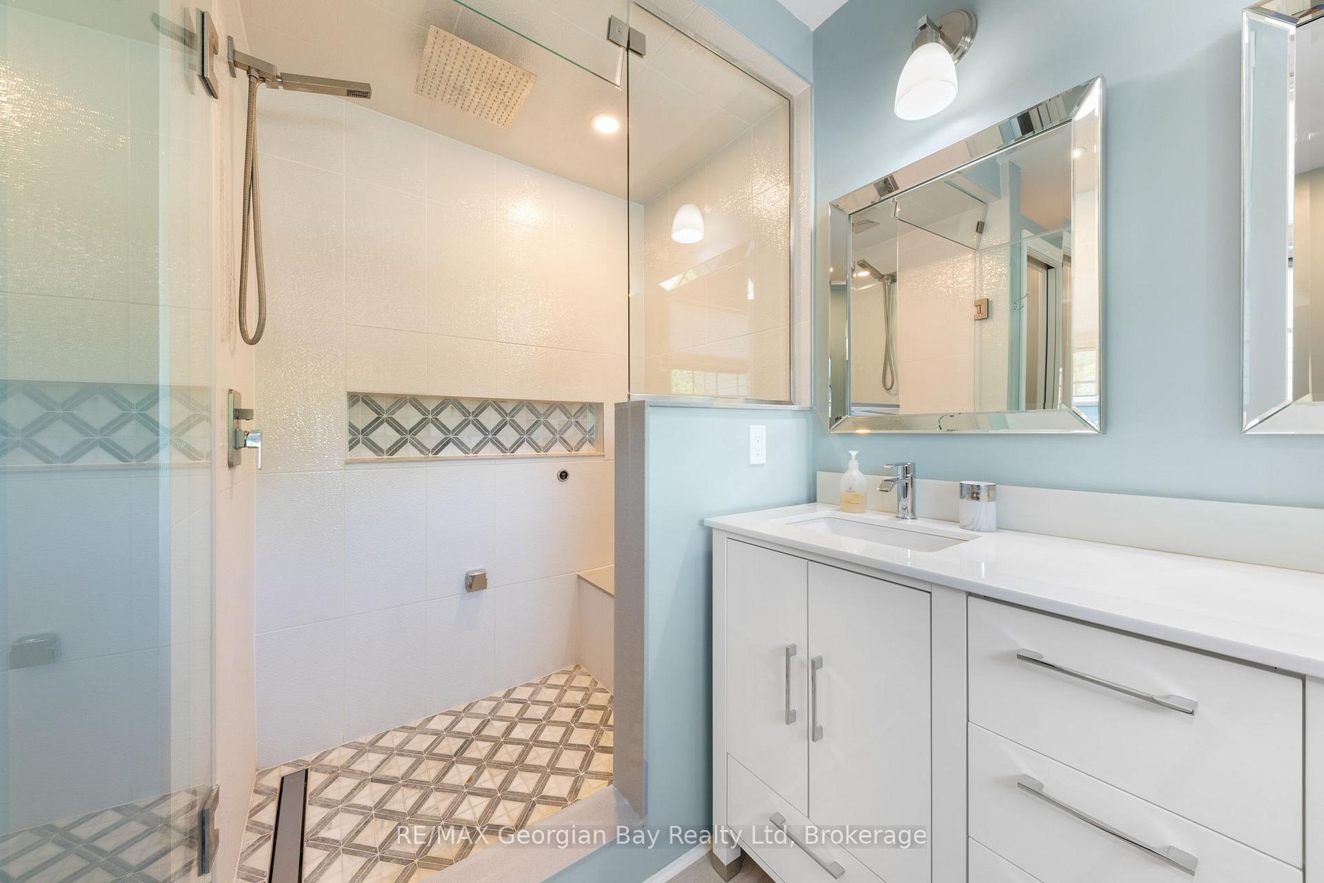 Photo 20 of 911 Watson Place, Midland — HOMEH