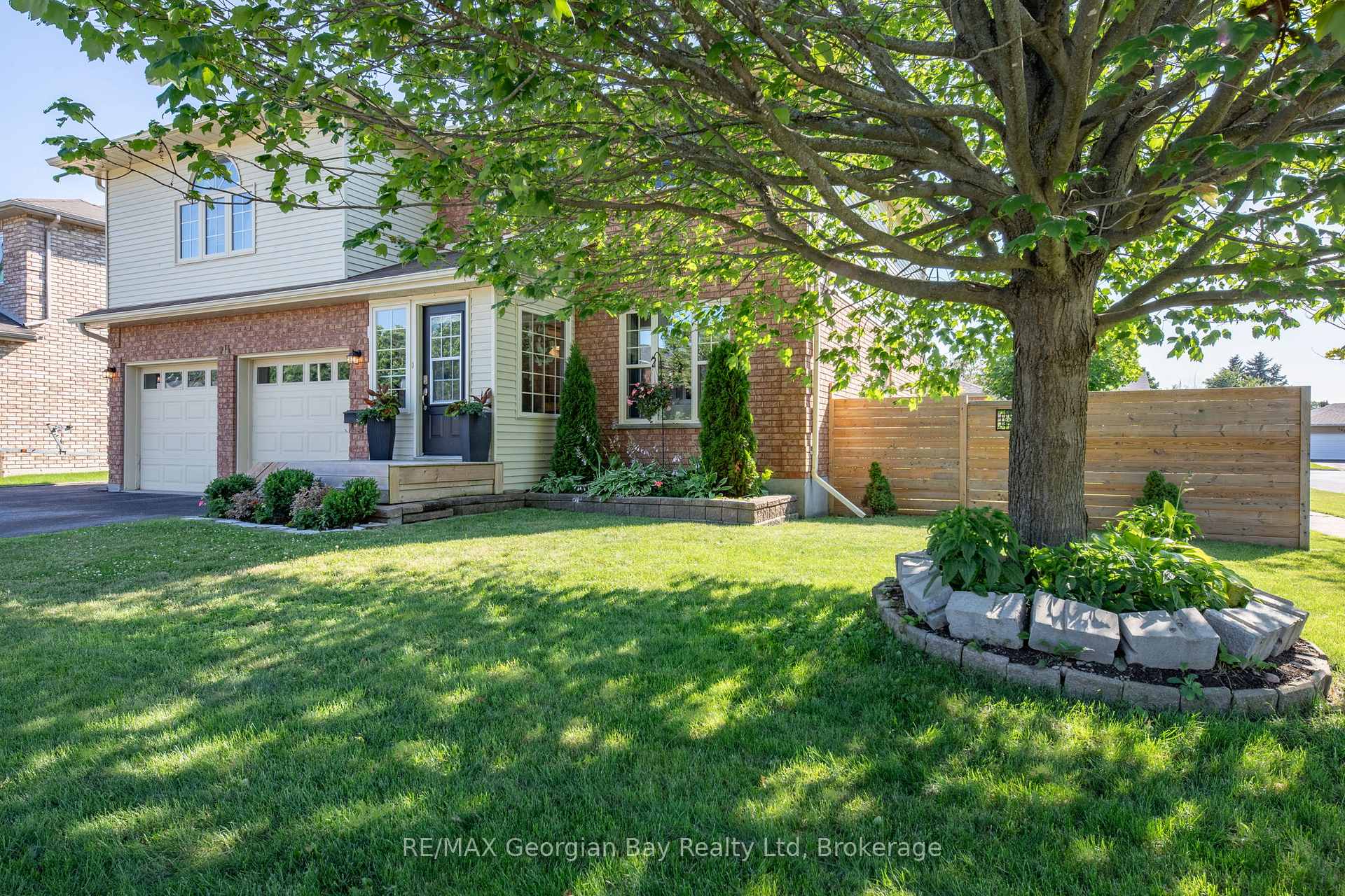 Photo 32 of 911 Watson Place, Midland — HOMEH