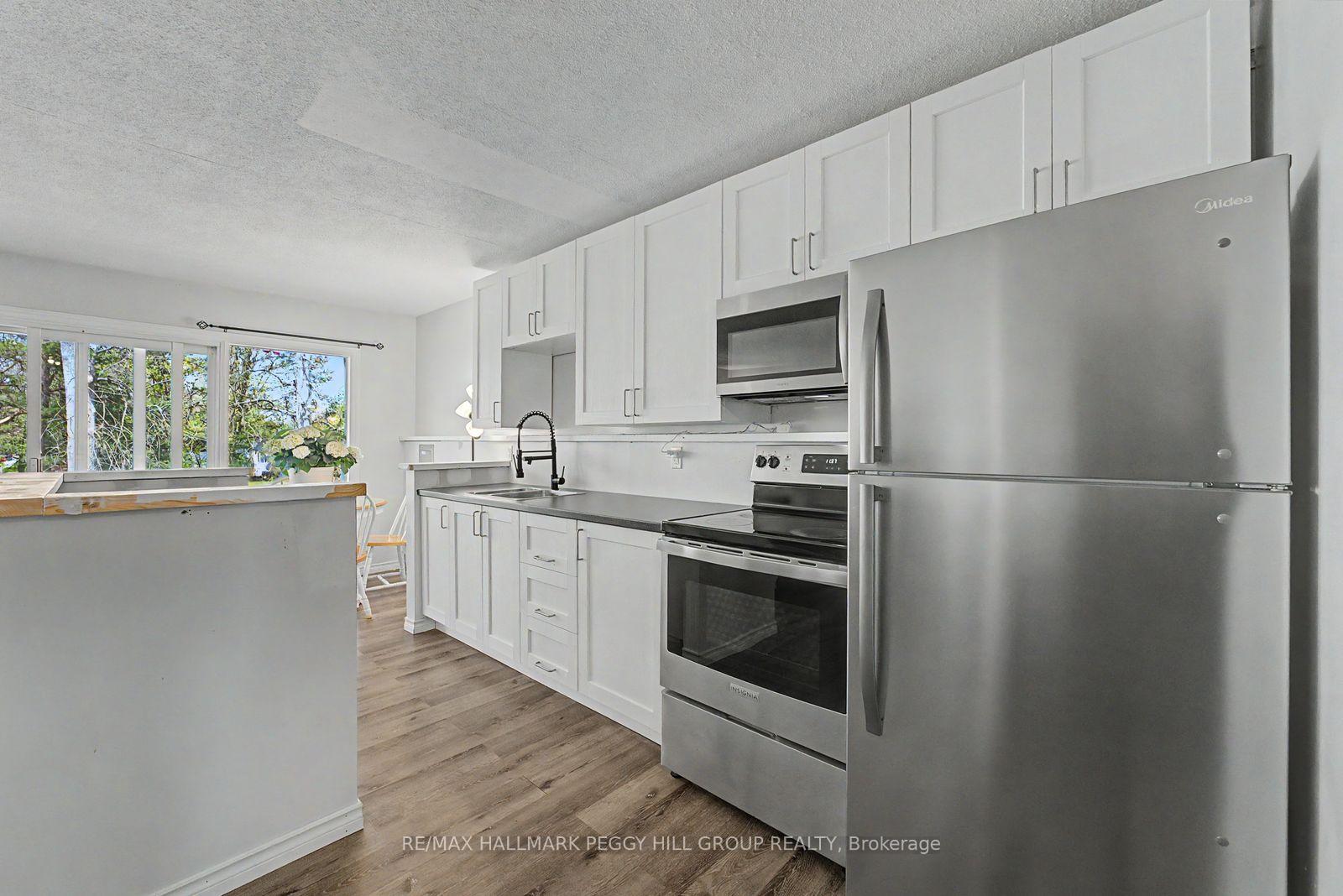 Photo 11 of 22 Olive Crescent, Orillia — HOMEH