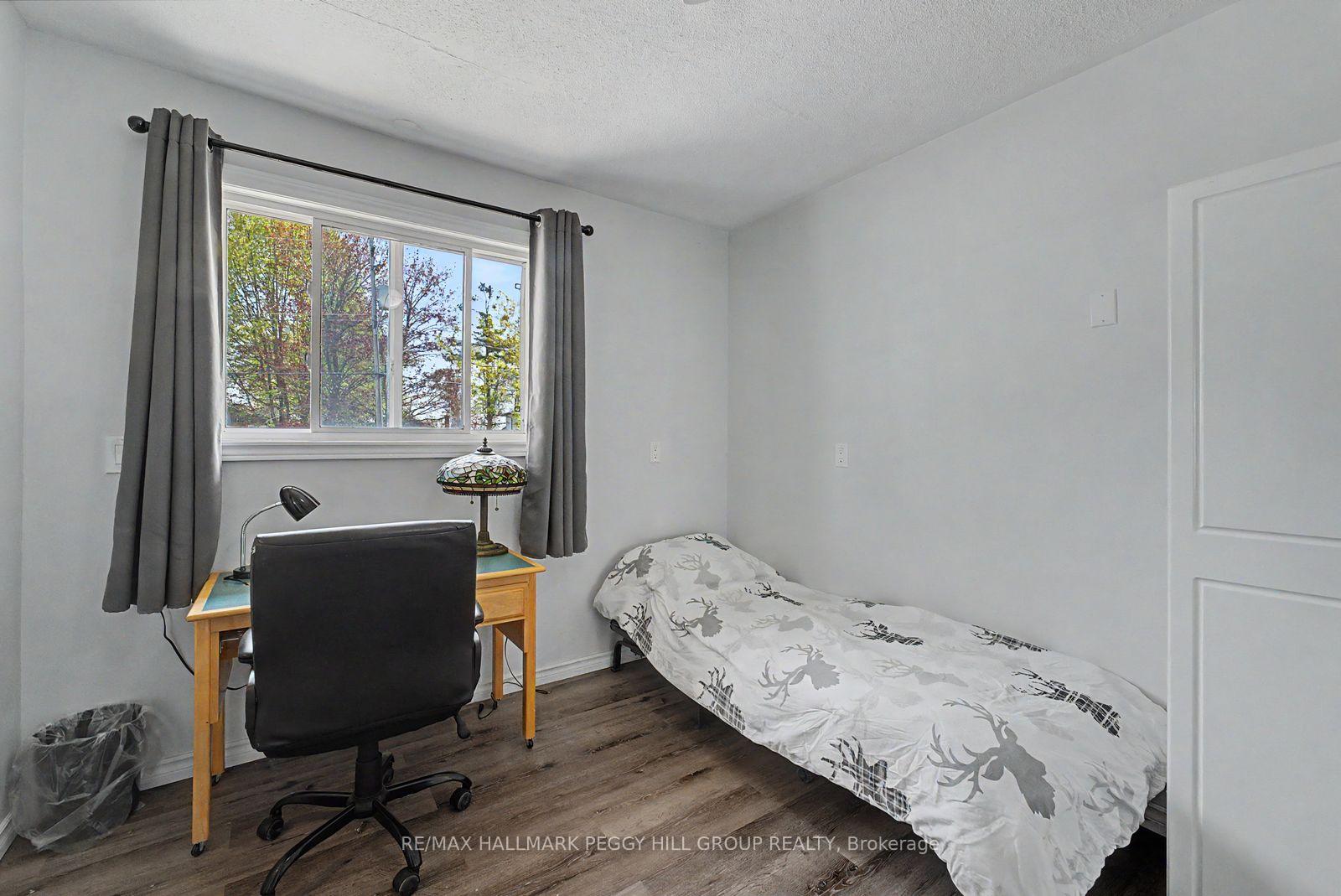 Photo 17 of 22 Olive Crescent, Orillia — HOMEH