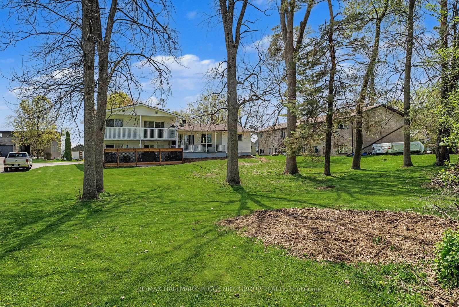 Photo 25 of 22 Olive Crescent, Orillia — HOMEH