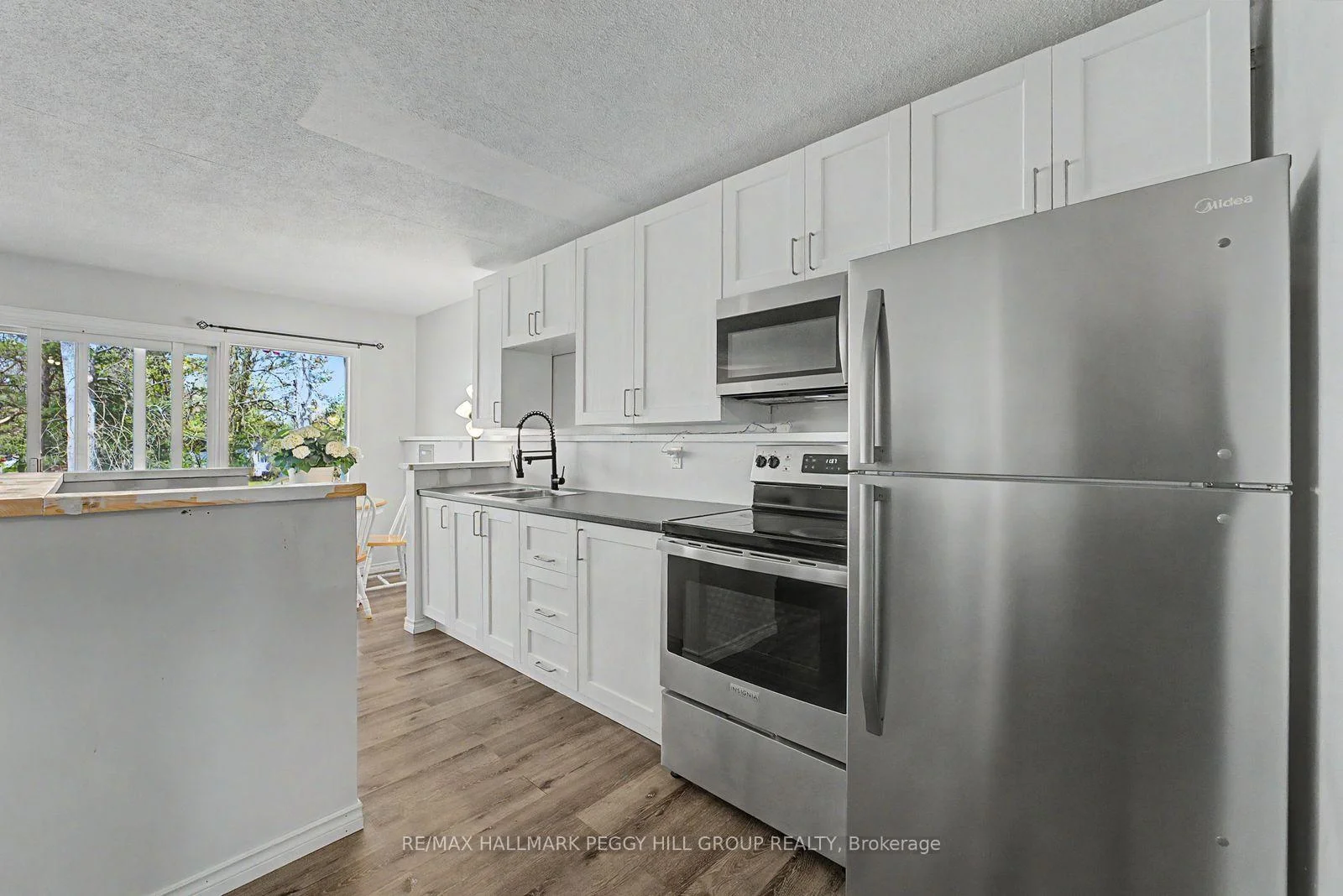 Photo 12 of 22 Olive Crescent, Orillia — HOMEH