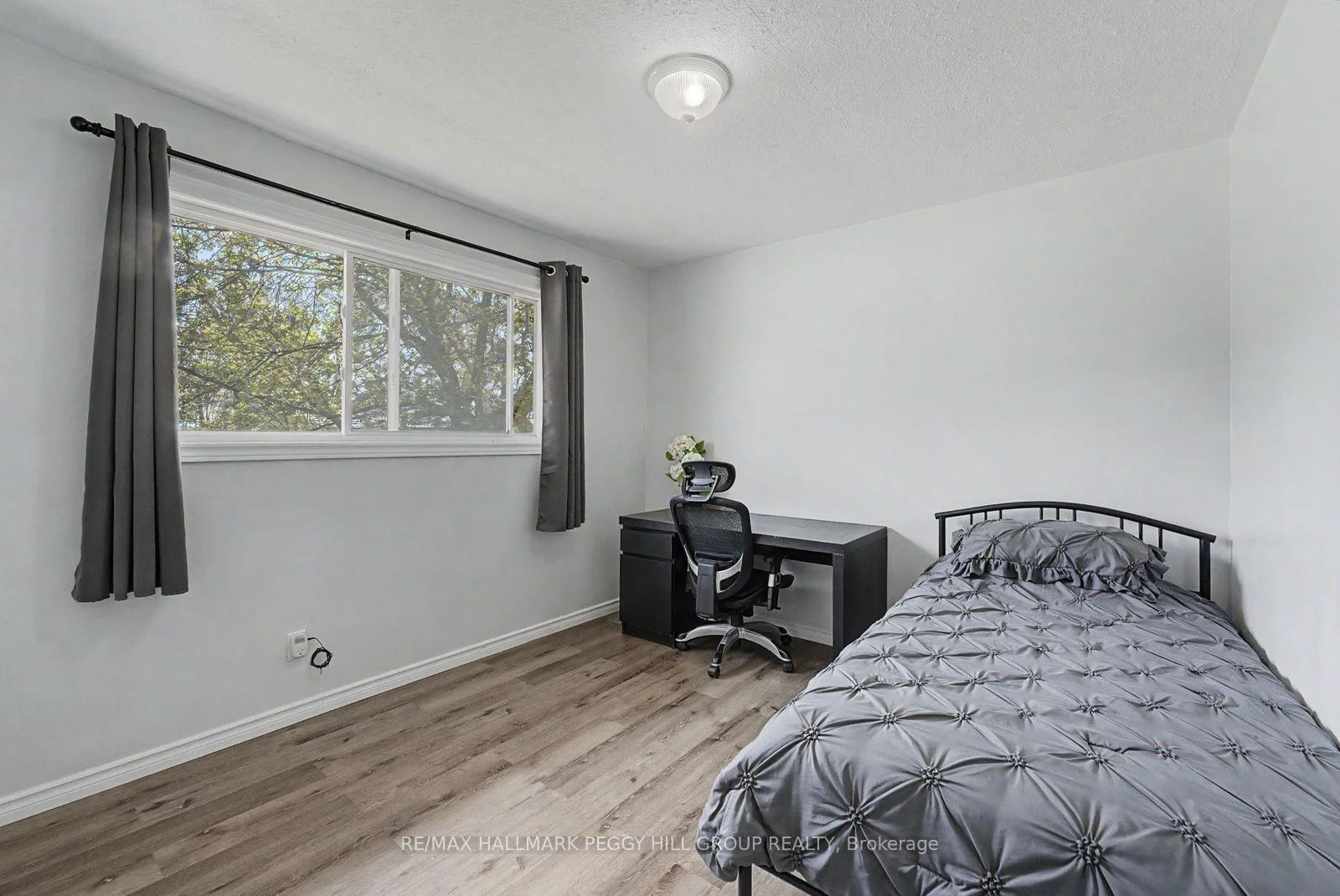 Photo 16 of 22 Olive Crescent, Orillia — HOMEH