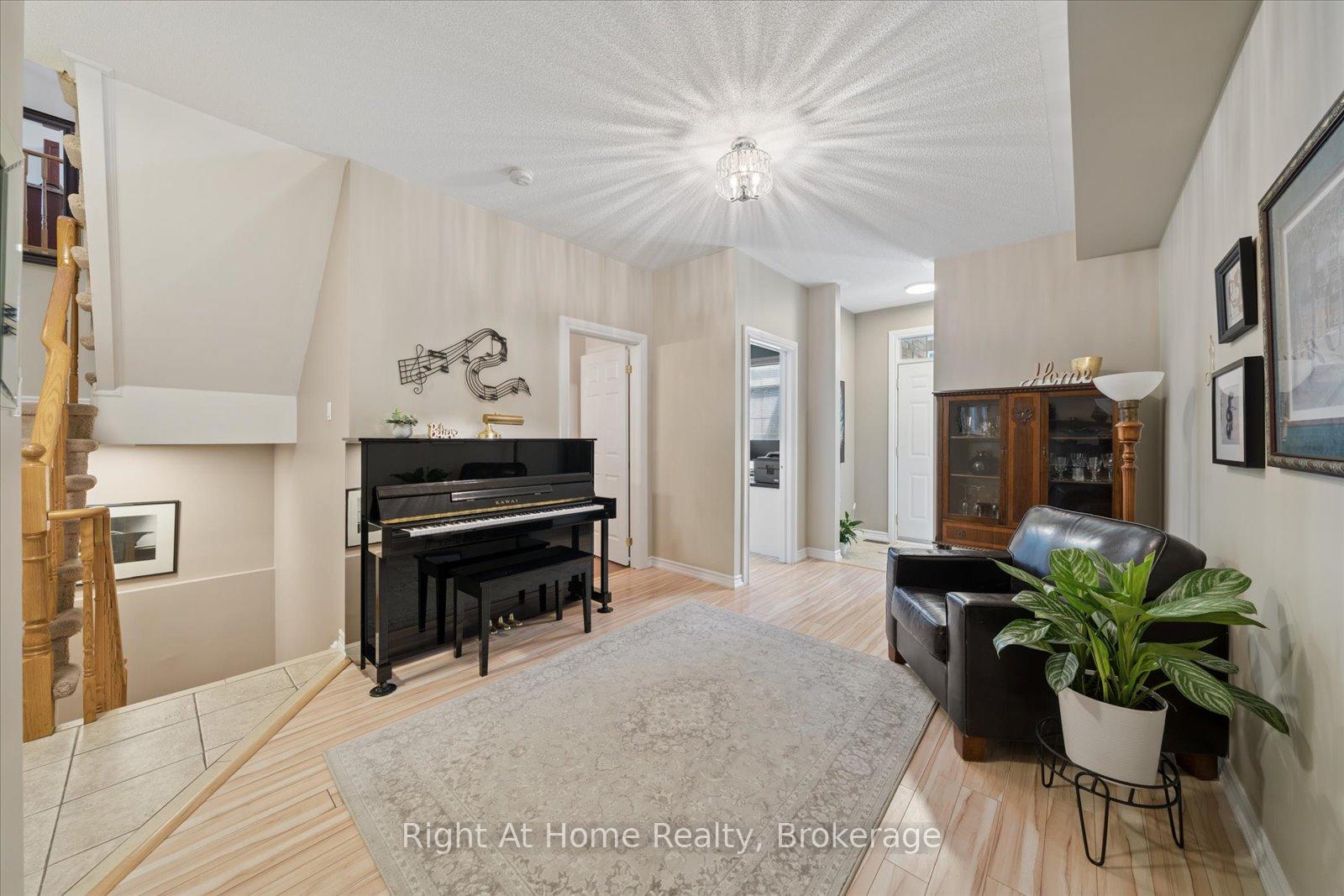 Photo 25 of 17 Wicker Park Way, Whitby, Pringle Creek — HOMEH